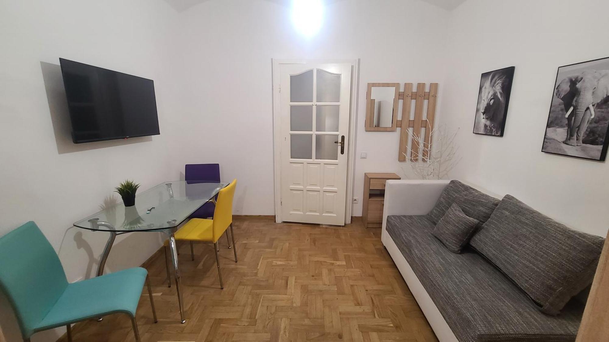Hostel Lorf Hostel&apartments