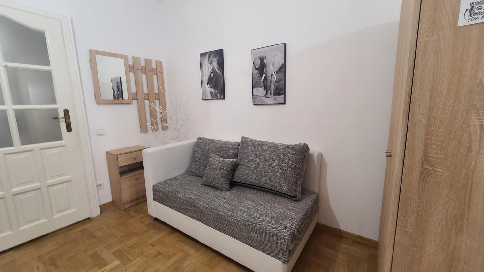 Lorf Hostel&apartments