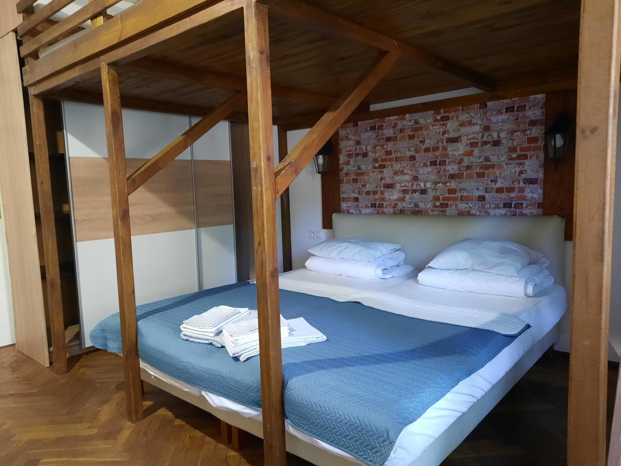 Hostel Lorf Hostel&apartments
