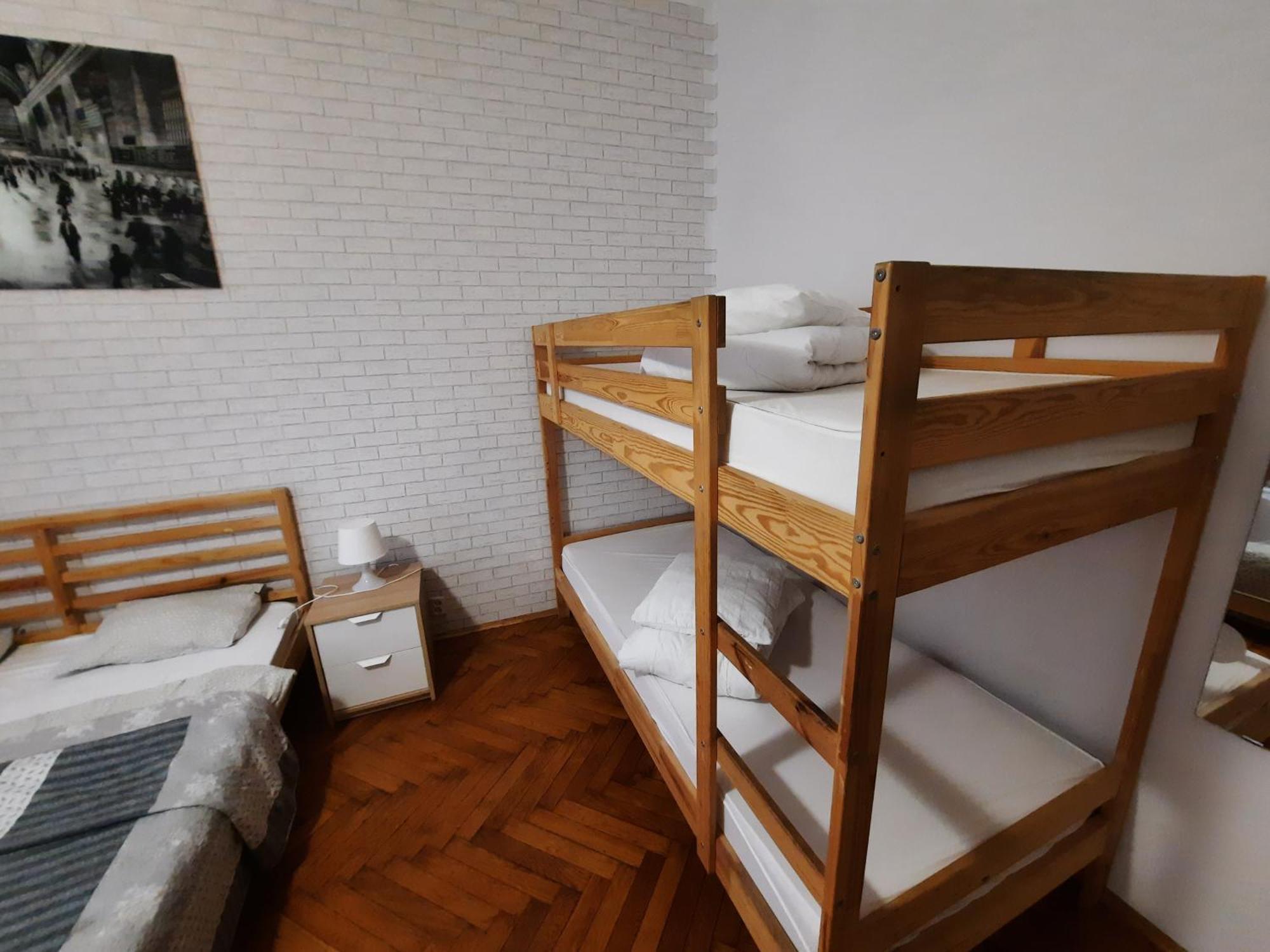 Lorf Hostel&apartments Hostel *
