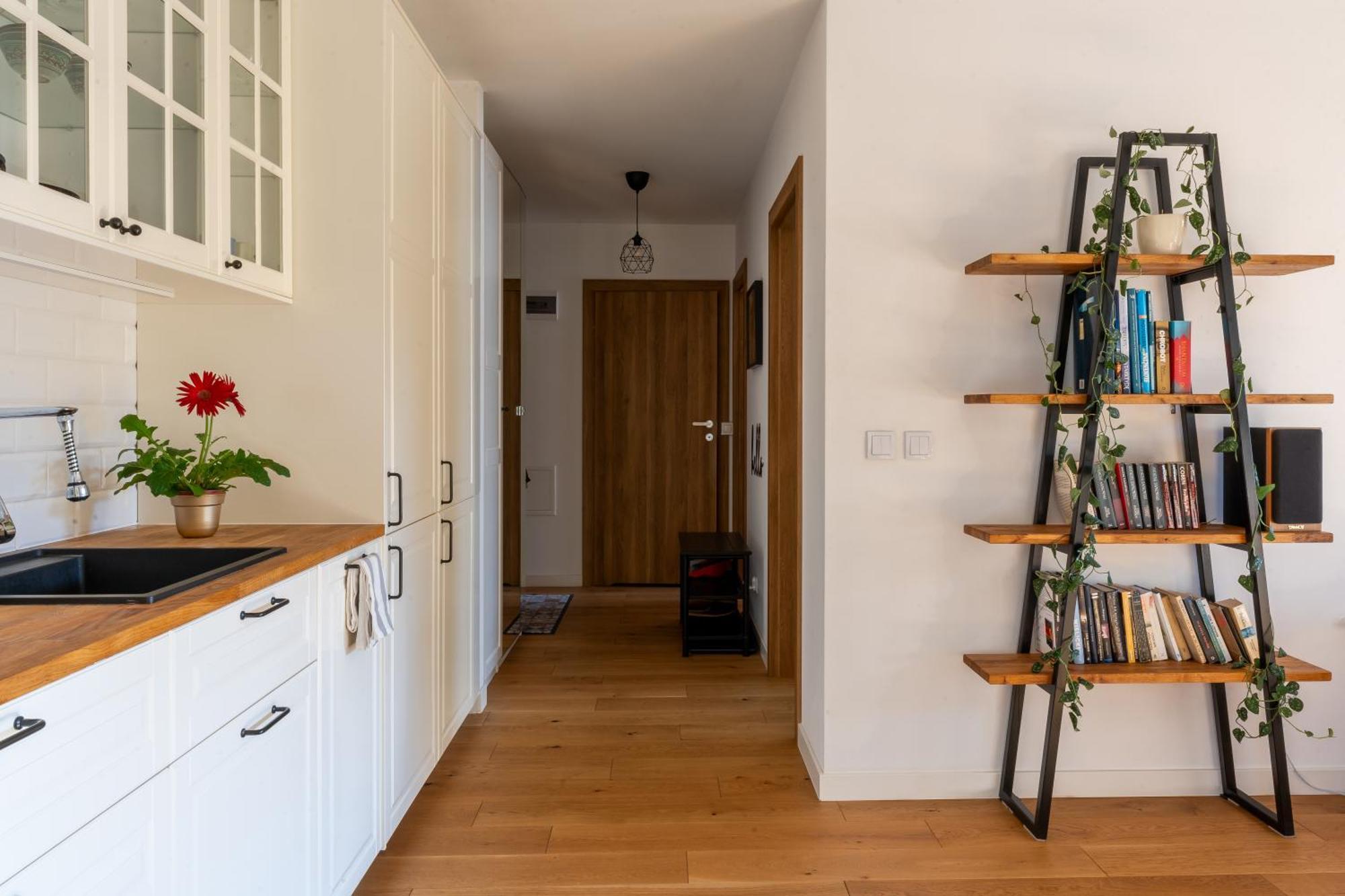 Oasis - Free Parking, Big Balcony, Private Park Appartement