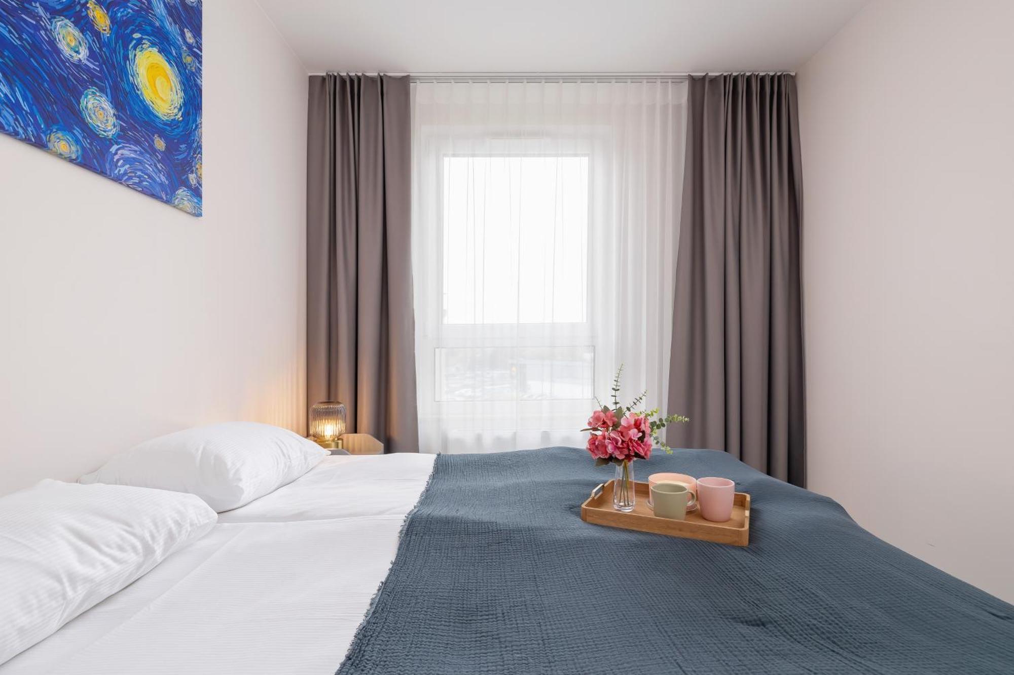Cozy Laszkiewicza With Parking By Renters