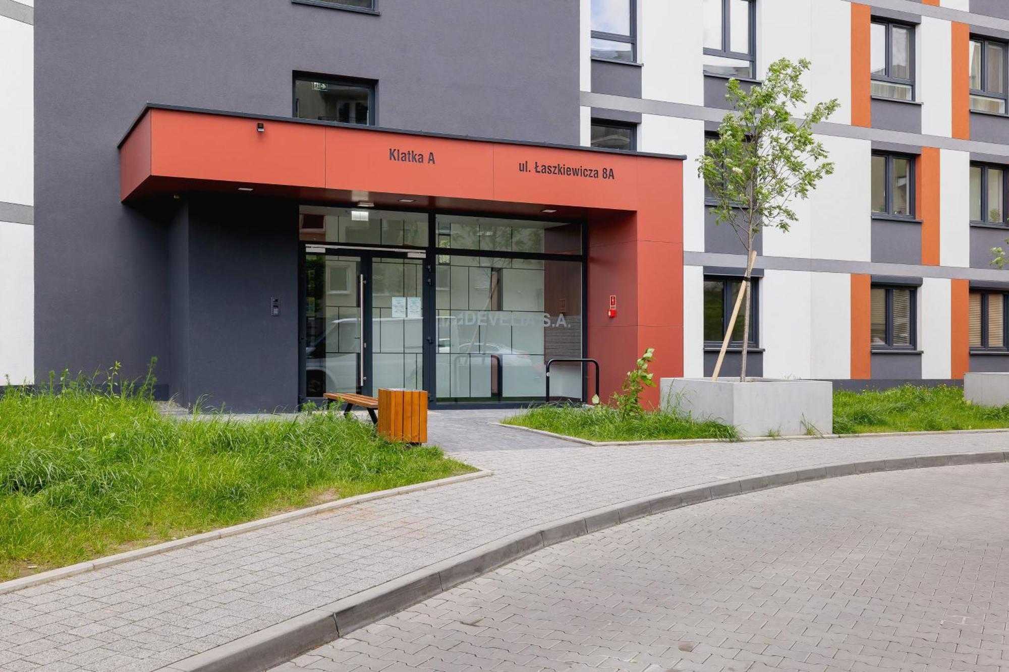 Cozy Laszkiewicza With Parking By Renters Krakau