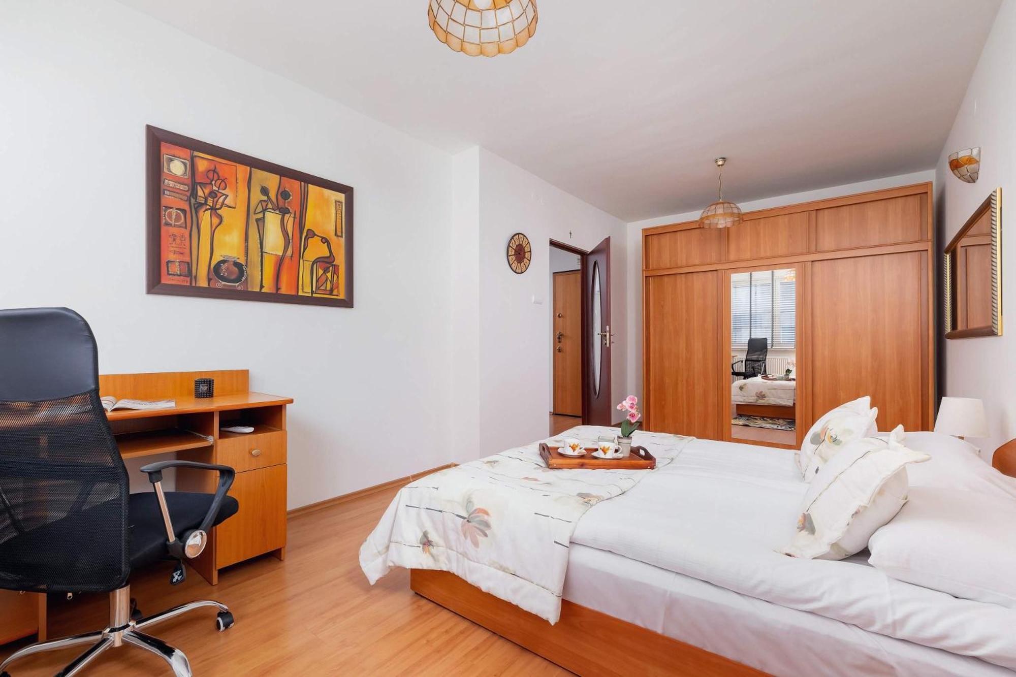 Apartamento Bright Near Ice With Air Conditioning And Parking By Renters