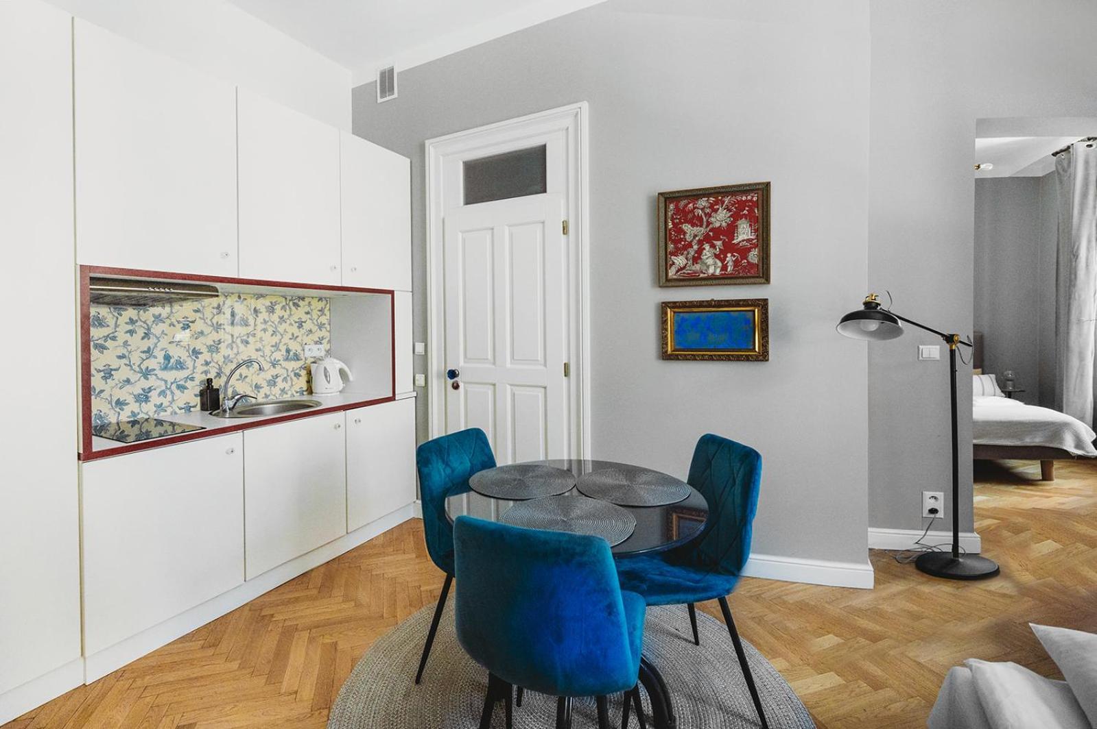 Antique Old Town Apartamento