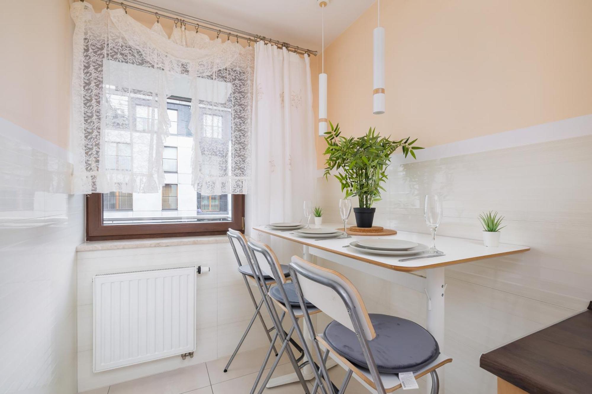 Apartment Grzegorzecka Family With Balcony & Parking Cracow By Renters *