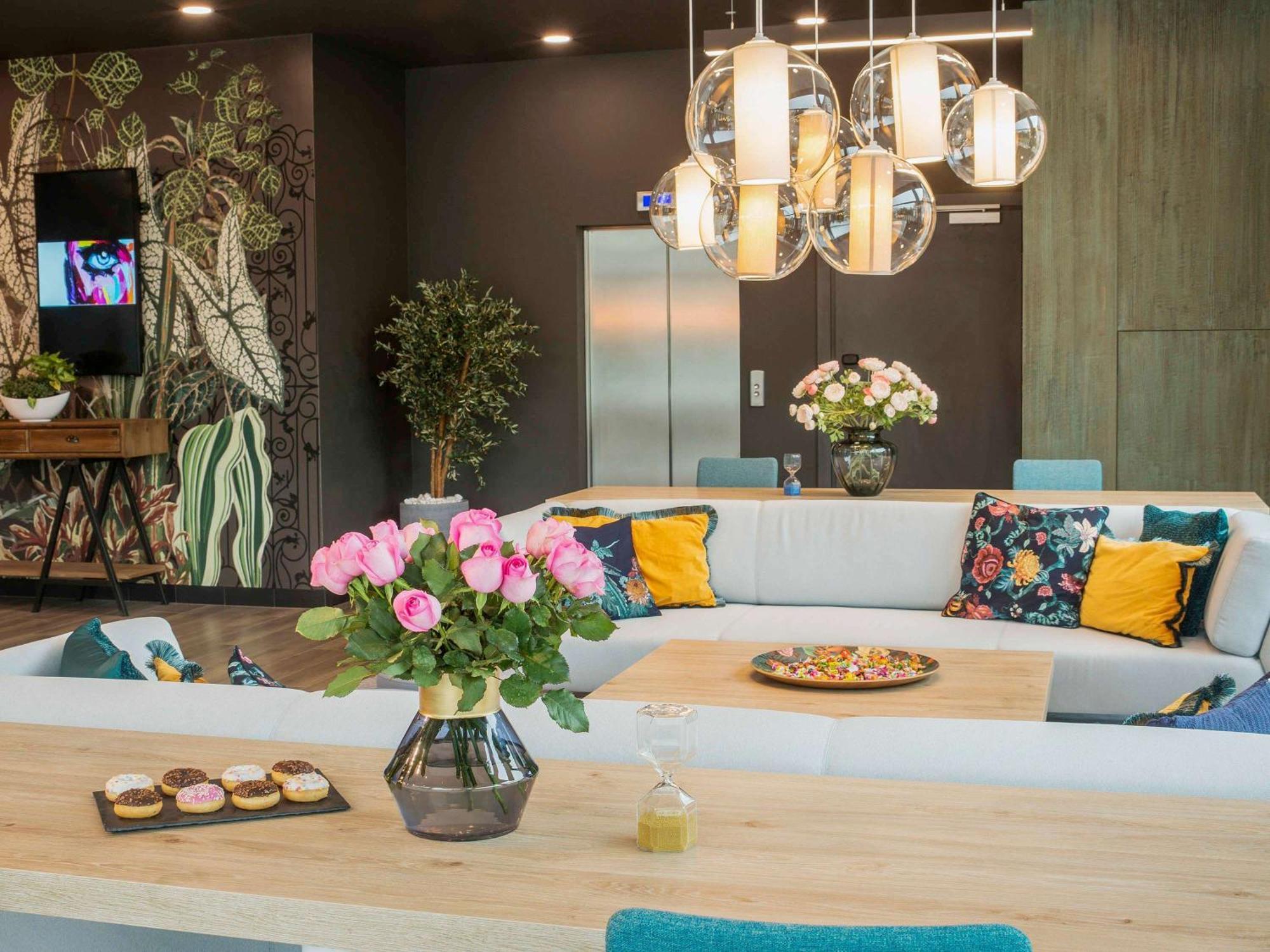 Ibis Styles East Hotel 3*