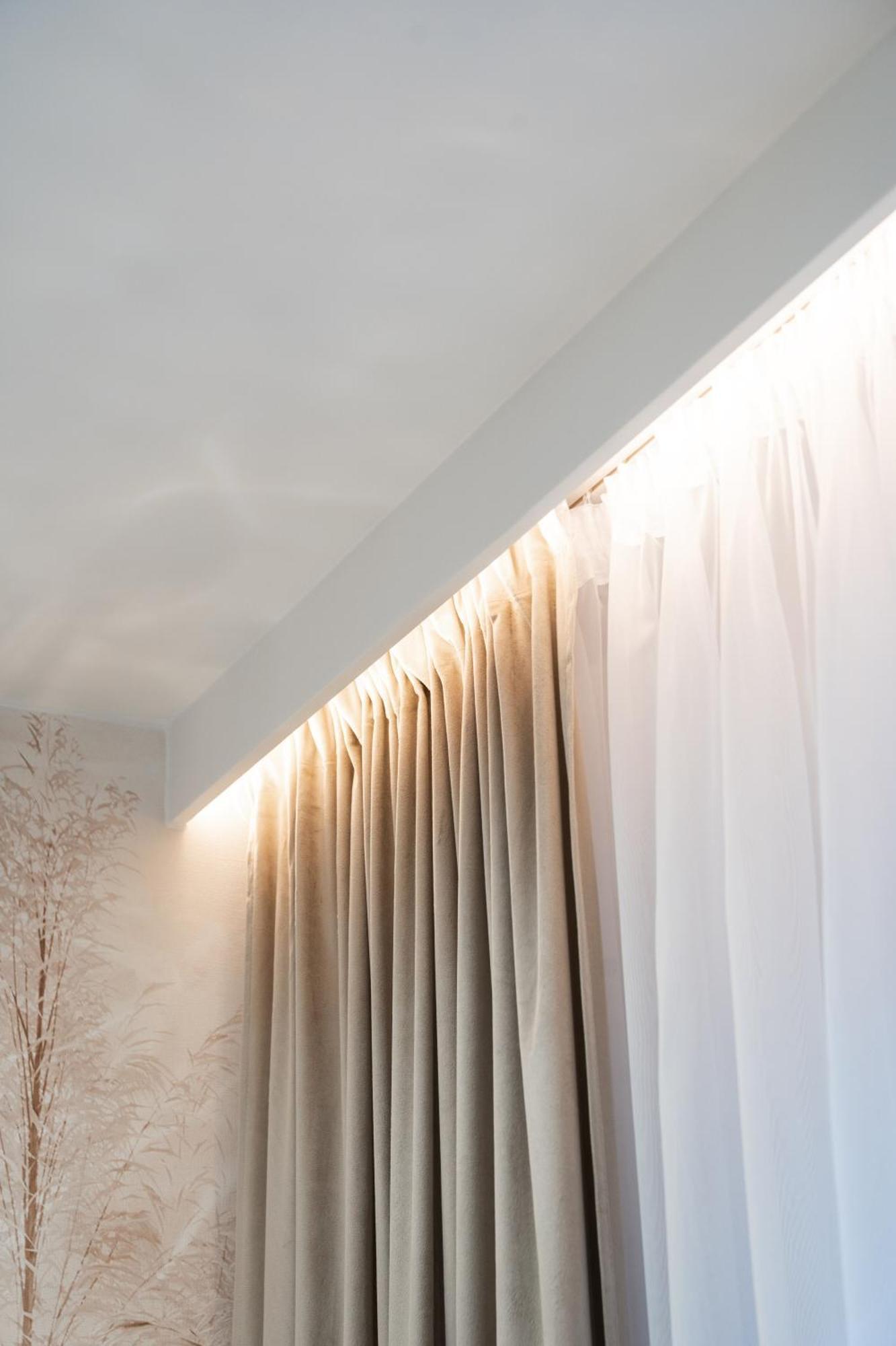 Luxury Apartment *