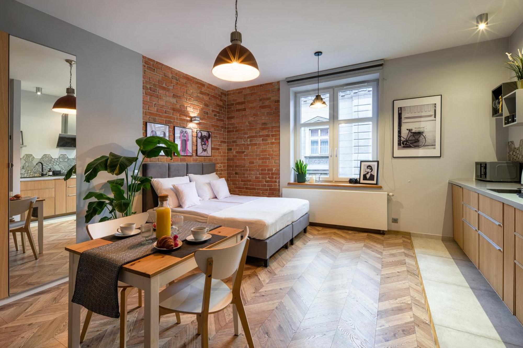 Loft - Next To The Main Station - Air Conditioning *