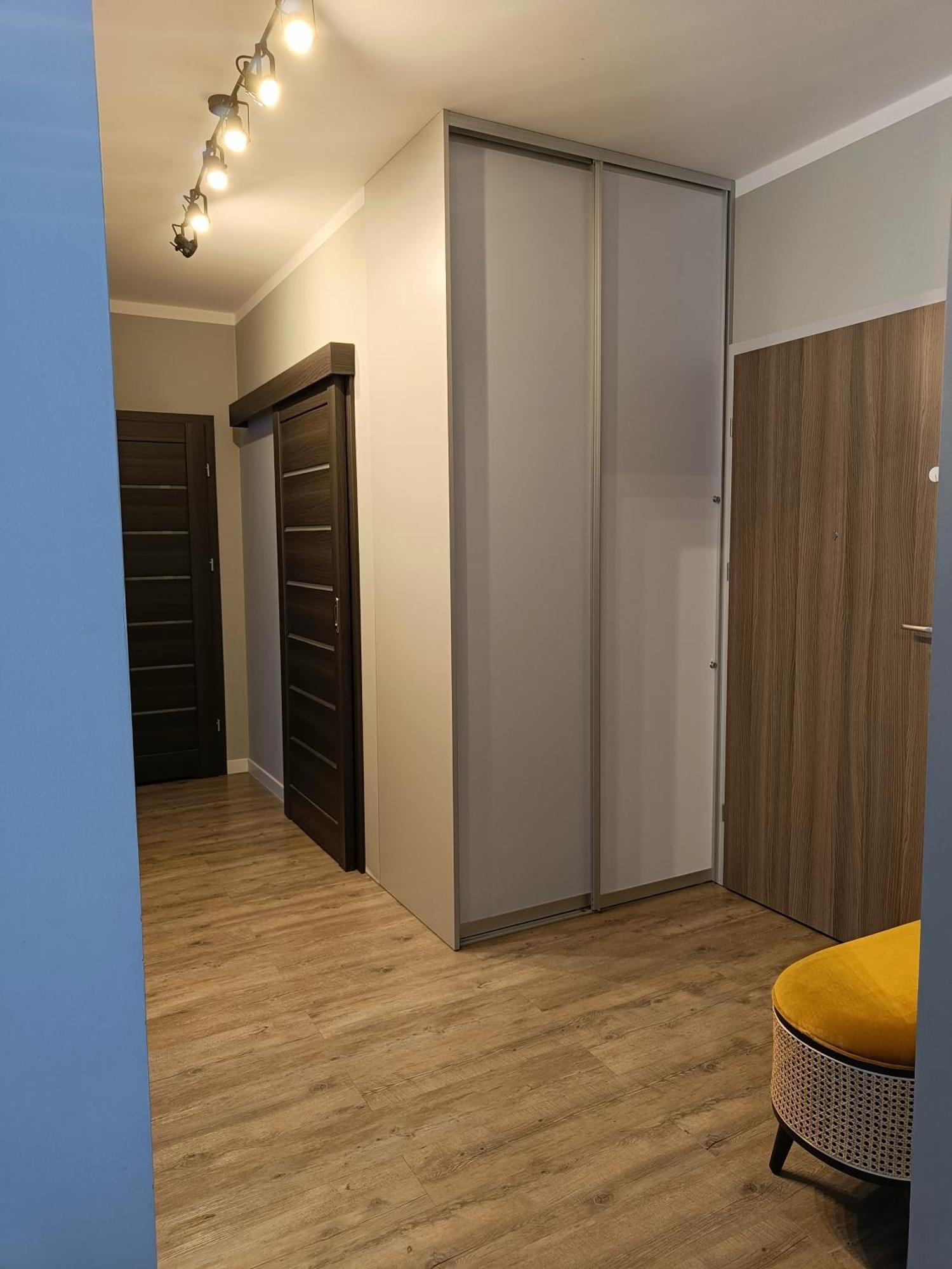 Uroczy Z Garazem Apartment *