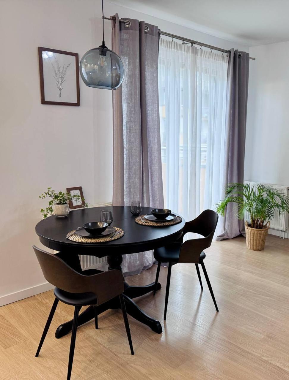 Apartament C- Home4U - Apartment With A City View Close To Aquapark, Parking In Secured Area