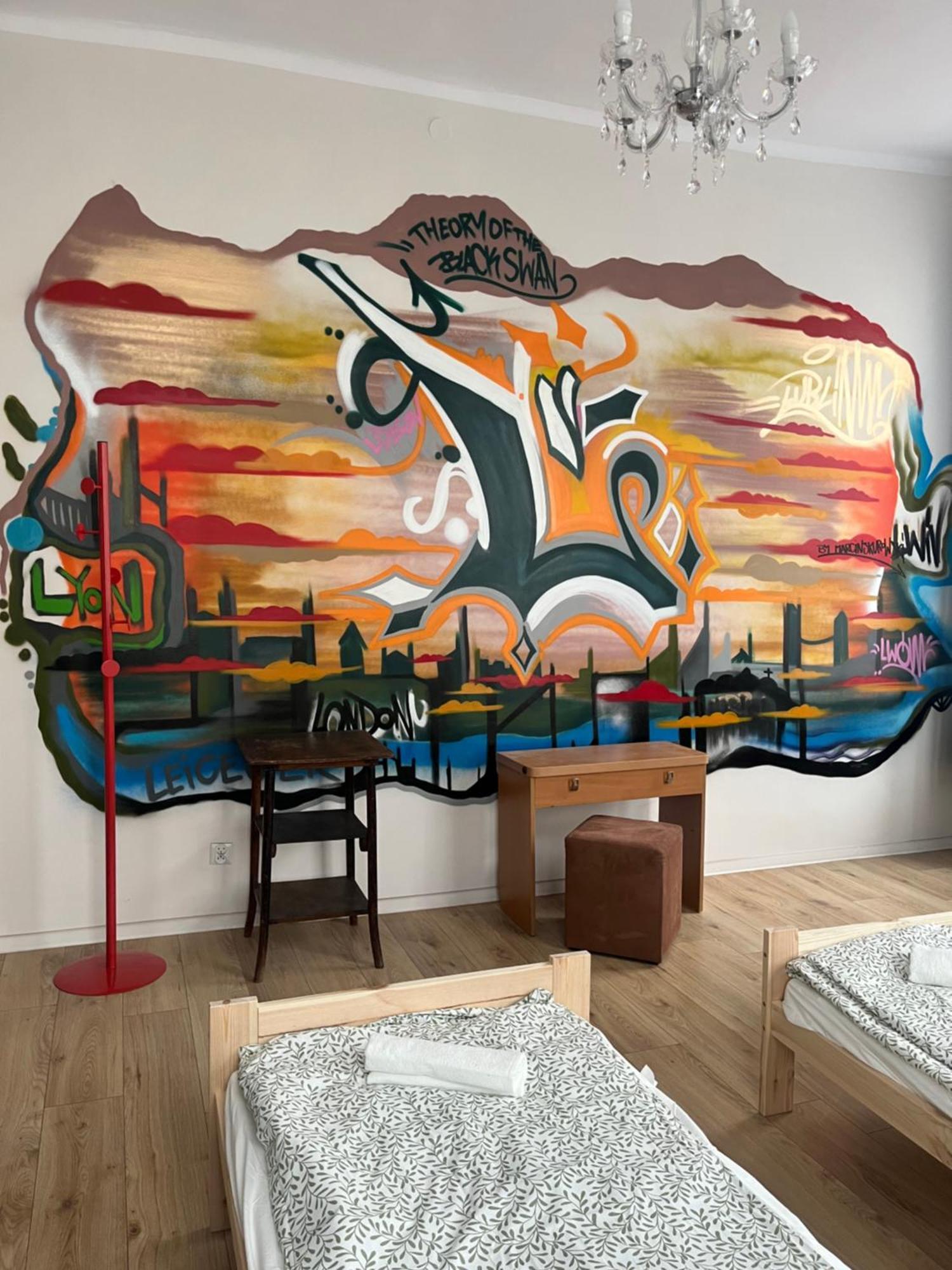 Hostel Graffiti *