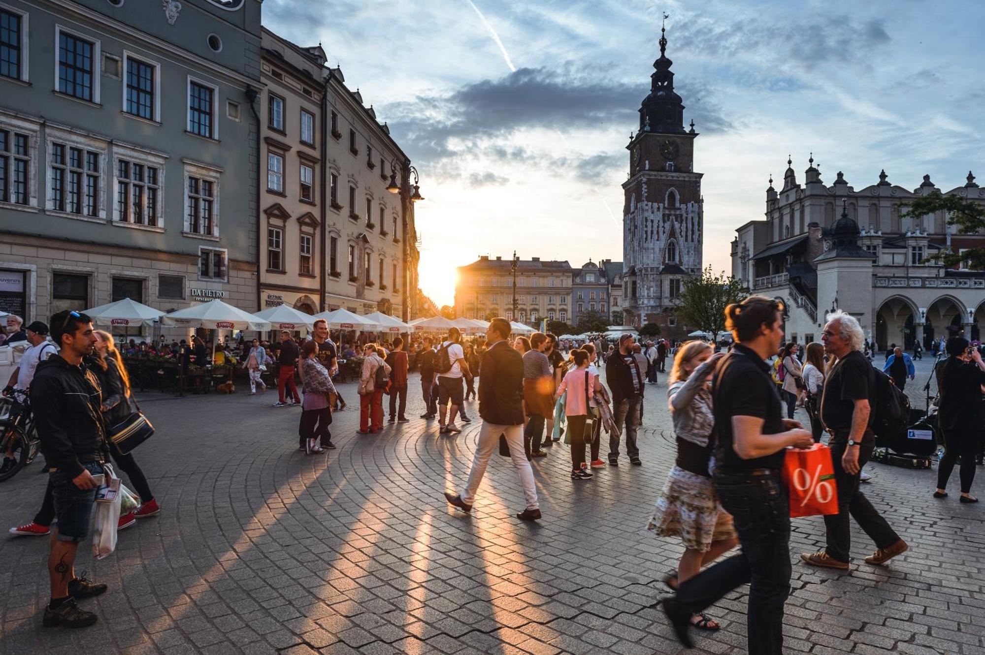 Zjawiskowy Obok Dworca Glownego Z Netflix I Ac