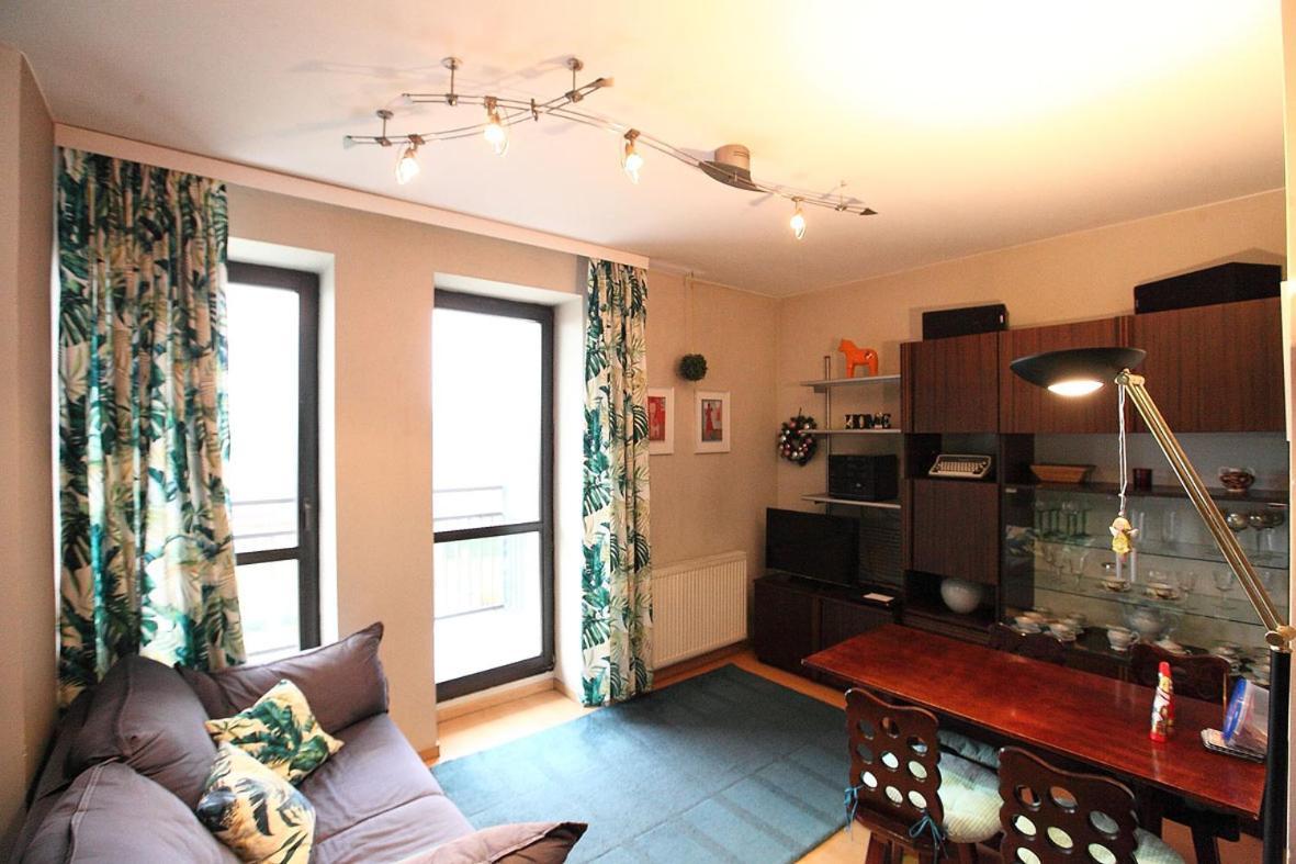 Apartment Large And Modern With Free Parking Spot