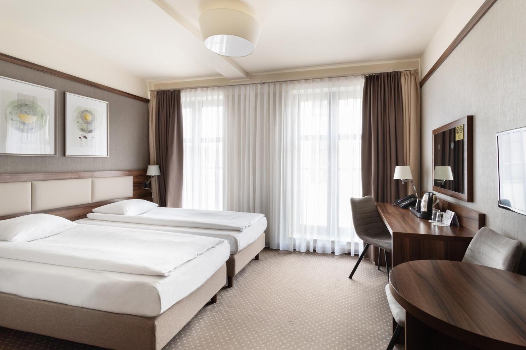 Golden Tulip Center Hotel