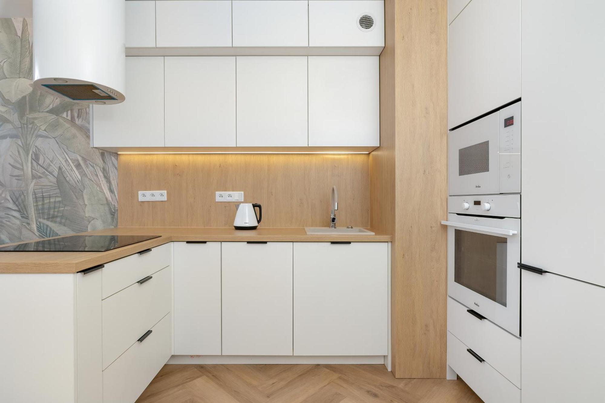 Cozy Laszkiewicza With Parking By Renters *