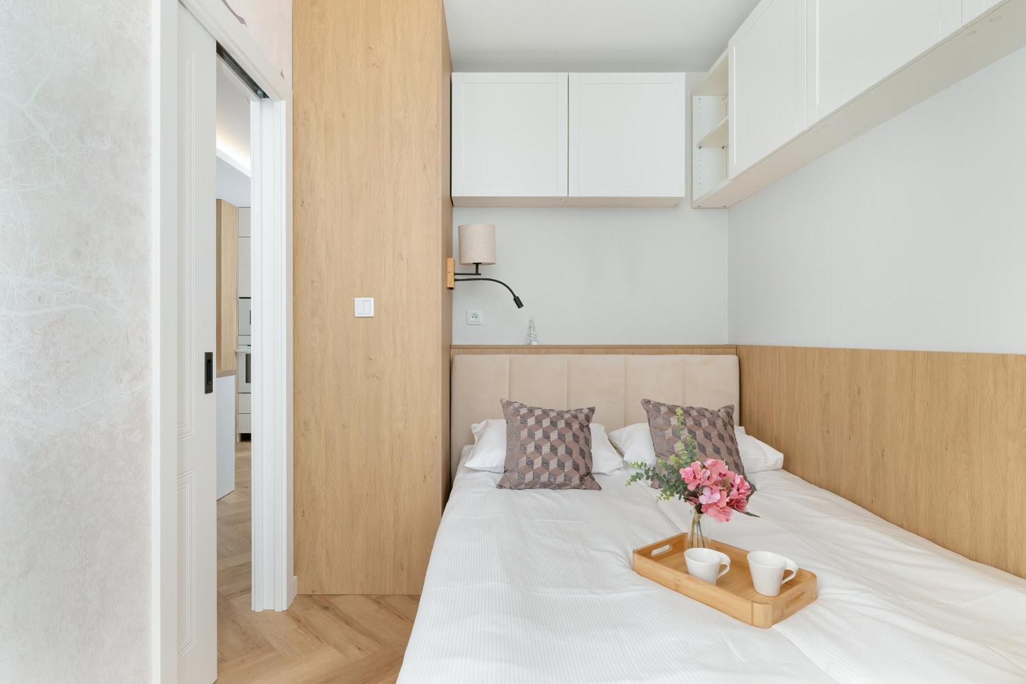 Apartment Cozy Laszkiewicza With Parking By Renters Krakau