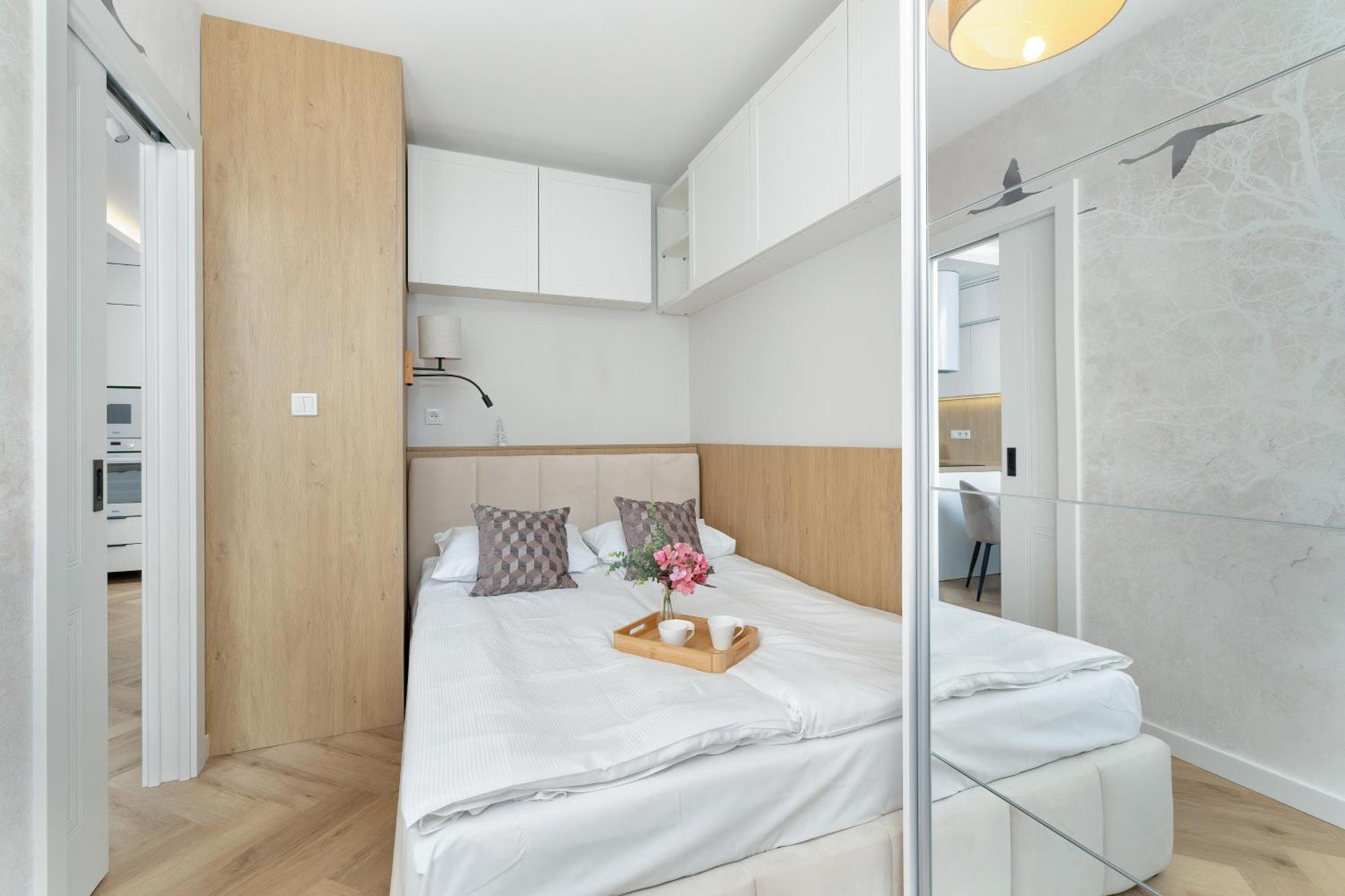 Cozy Laszkiewicza With Parking By Renters Krakau