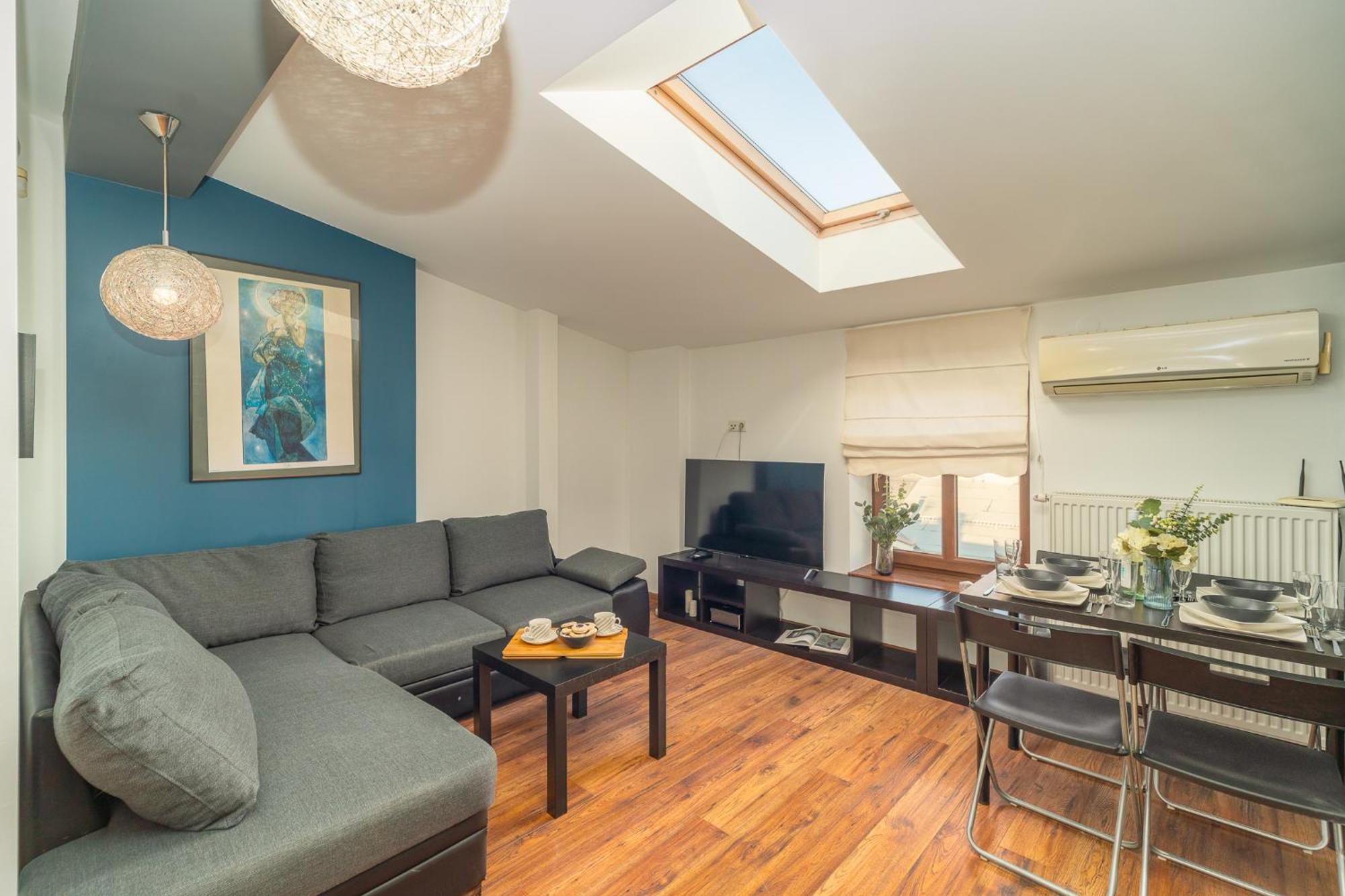 Apartment - Location, Ac - By Rentujemy Krakow
