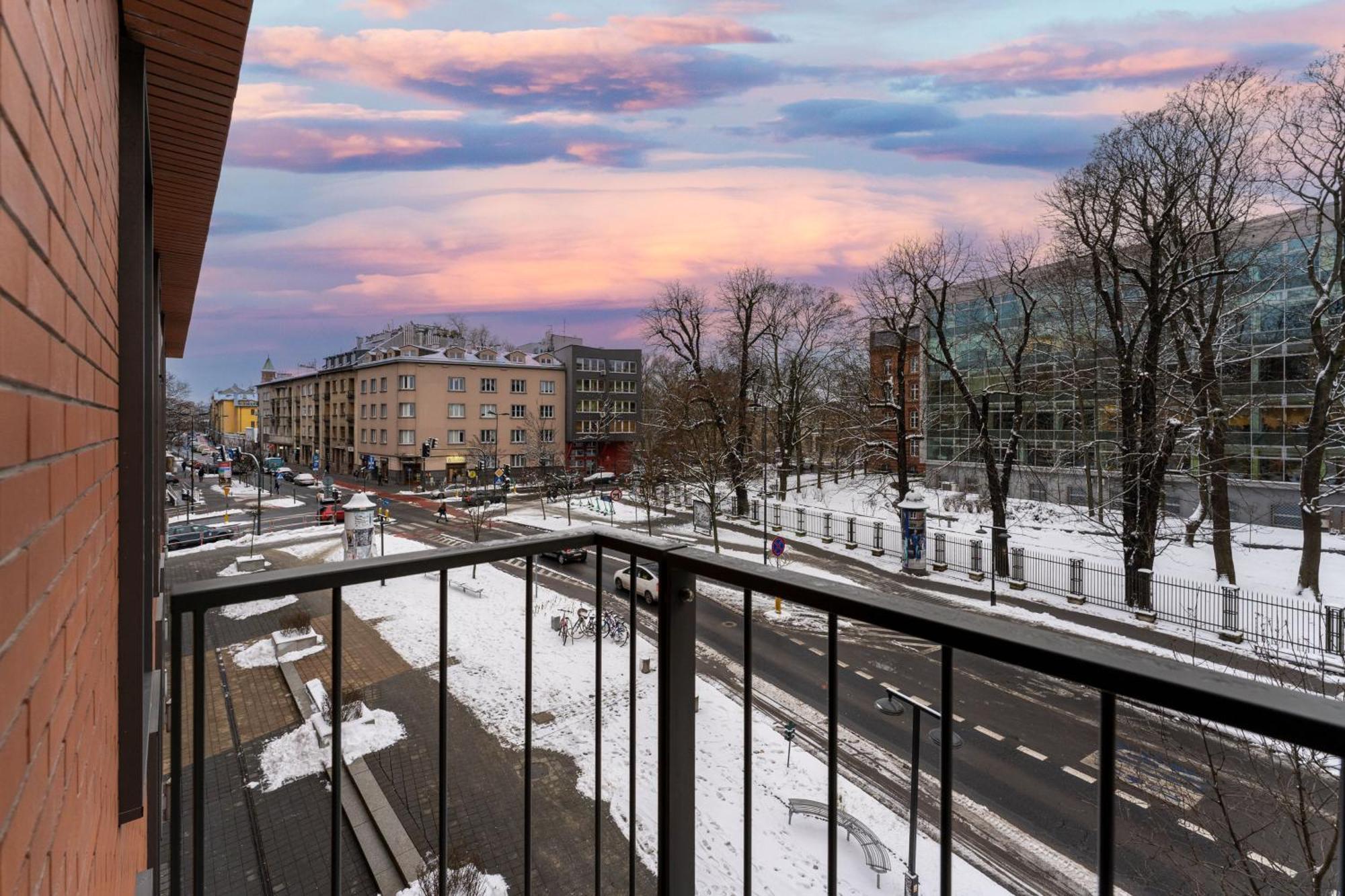 Modern Ii With Free Underground Parking Appartement Krakau