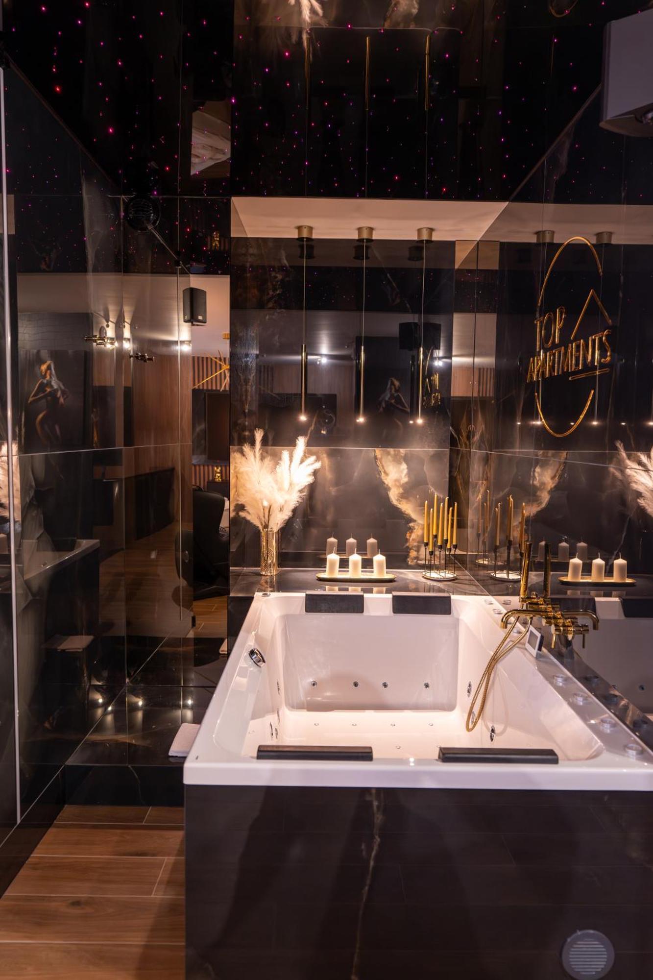 Z Jacuzzi, Wislane Tarasy Apartment Krakow