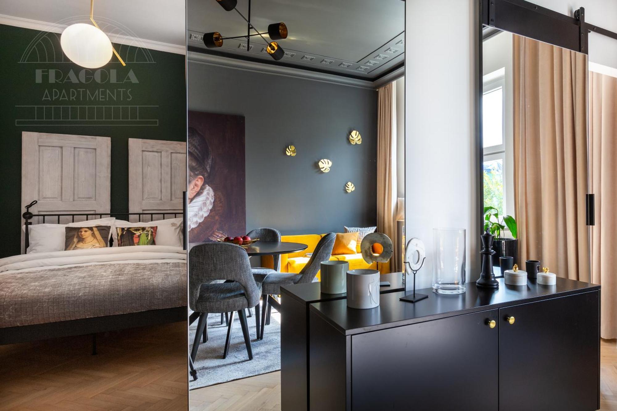 Fragola Old Town Apartment *