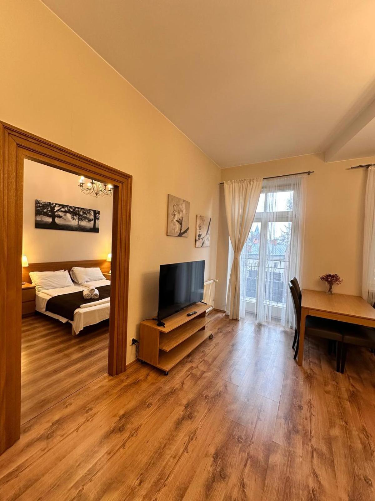 Mikolajska With Lift Apartment Krakow