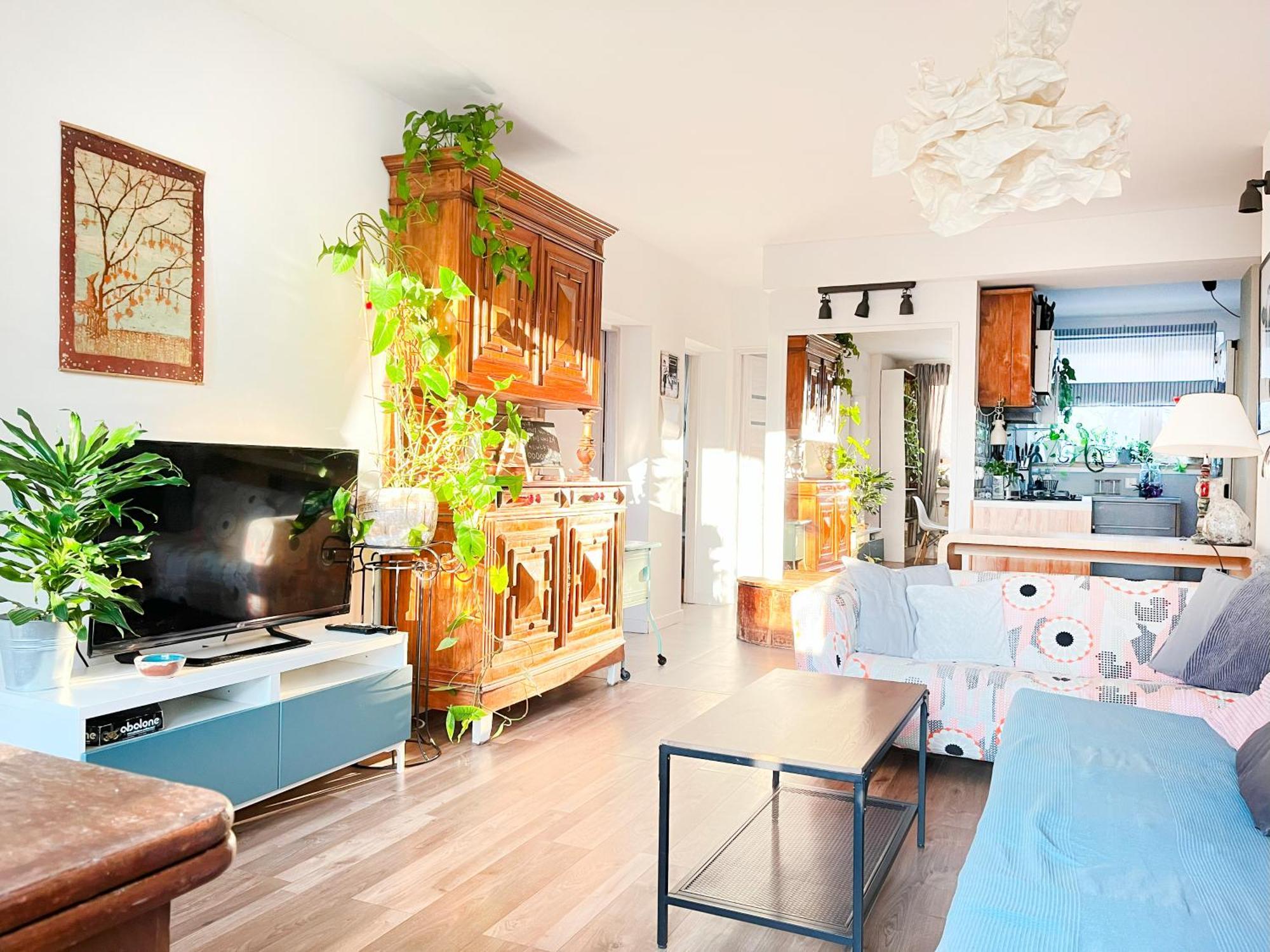 Large 74m2 For 6 Guests With 3 Bedrooms Apartment *