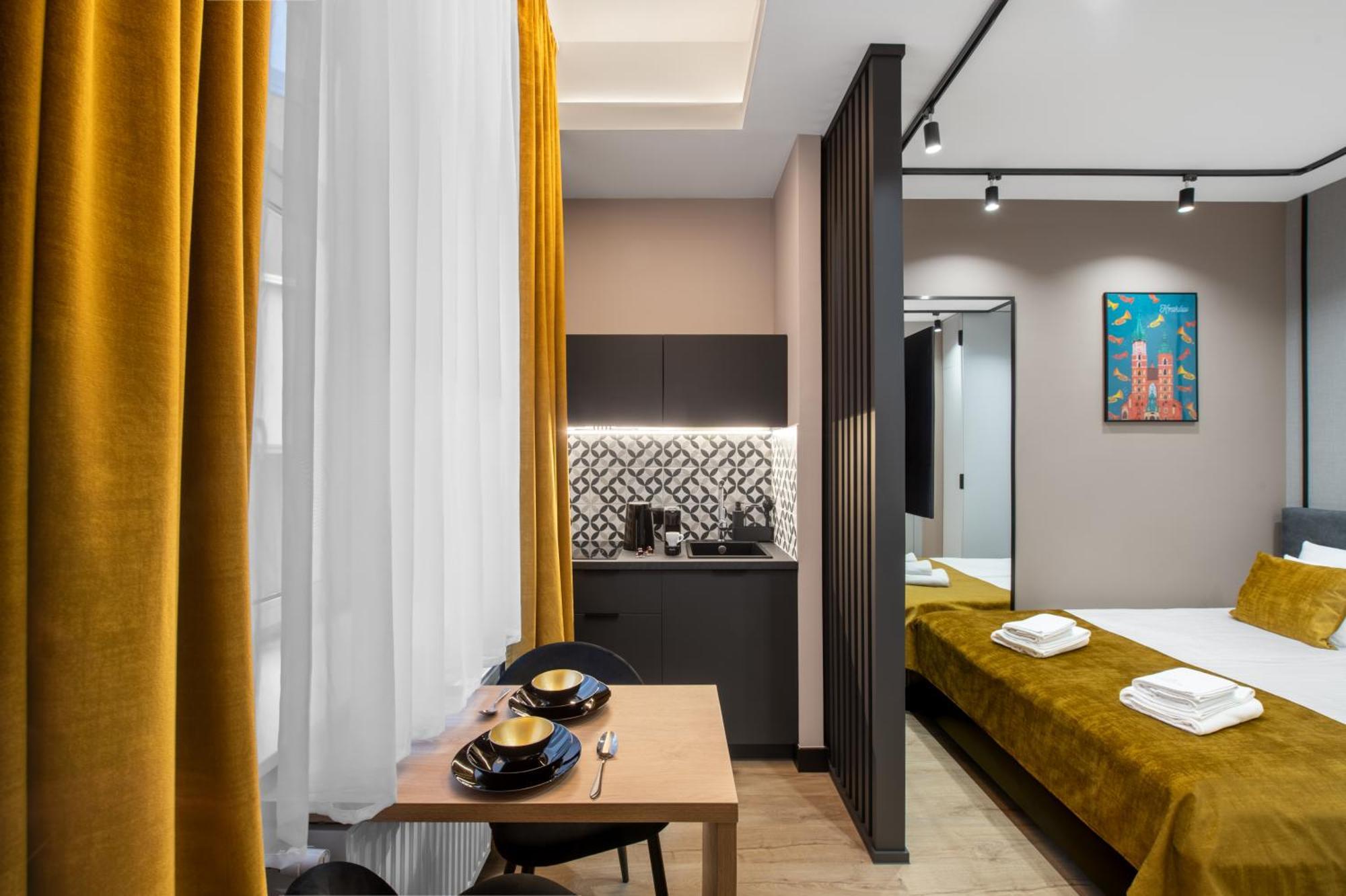 Platinia Premium Aparthotel