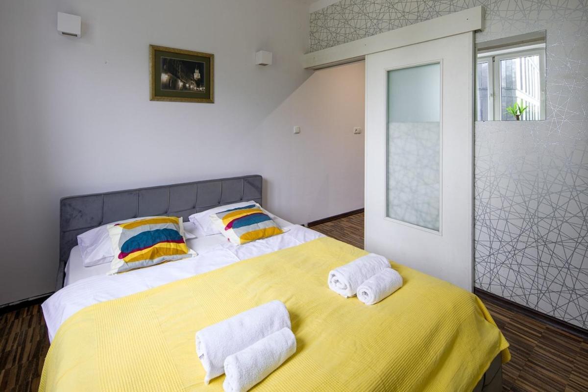 Comfort In Great Location Apartment Krakow