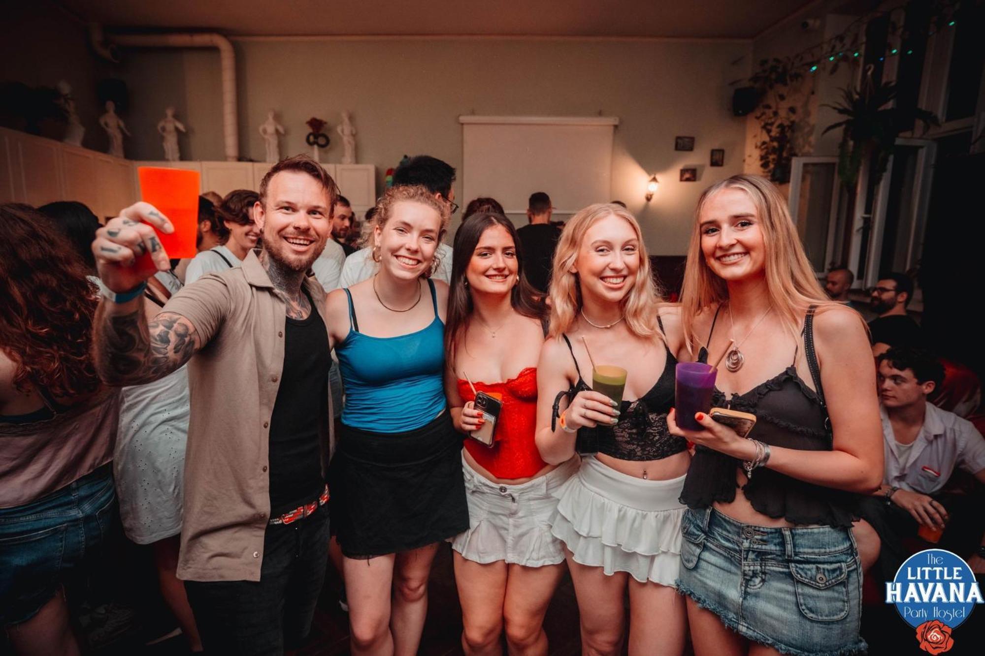 The Little Havana Party Hostel Krakau