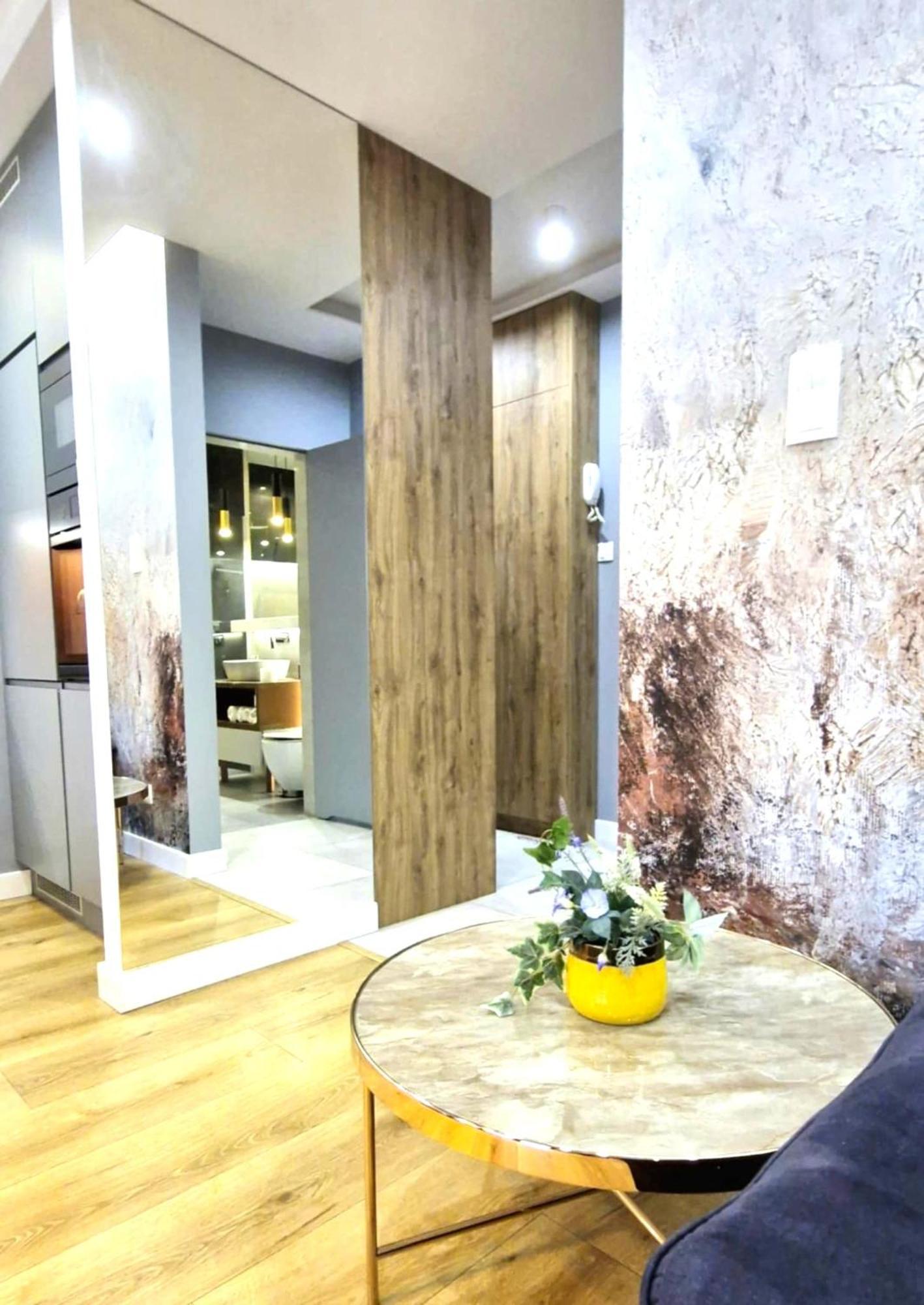 Luxury Blue Cascade Downtown Balcony Apartament *