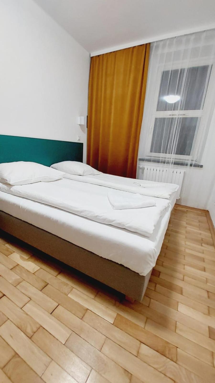 Hotel Korona *