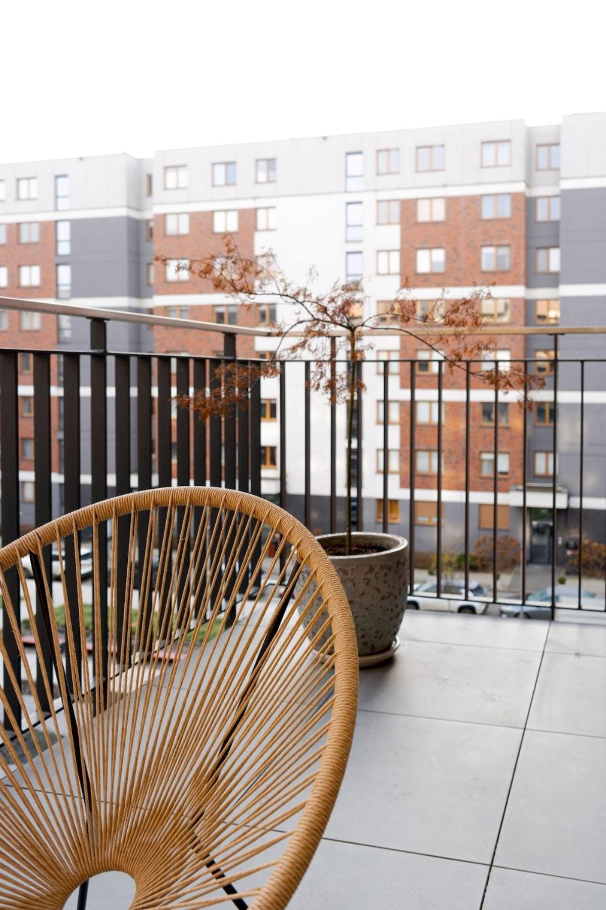 Bright And Cosy Flat Near The River Apartment