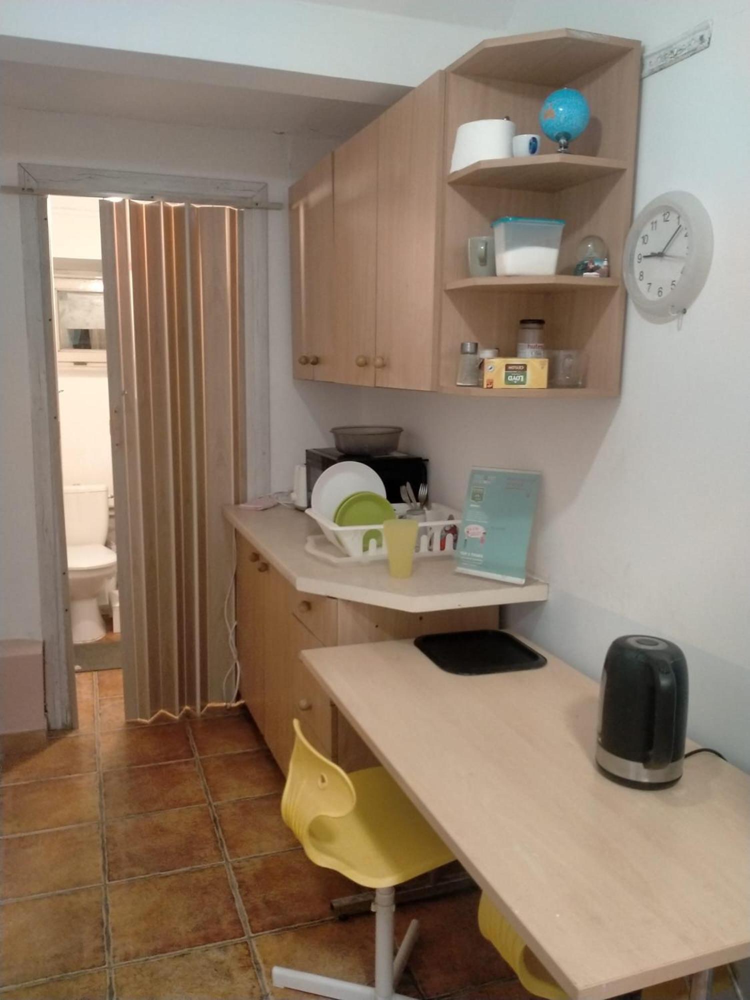 Mesembria Hostel *