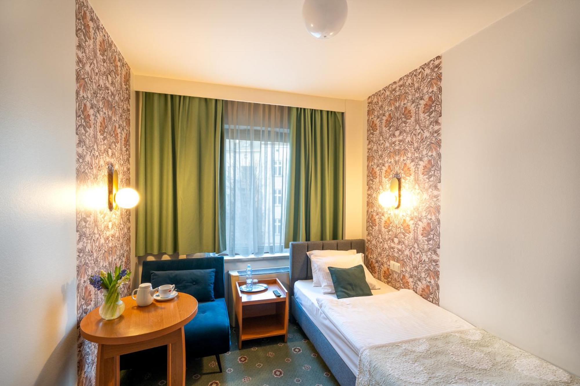 Secesja Hotel 3*