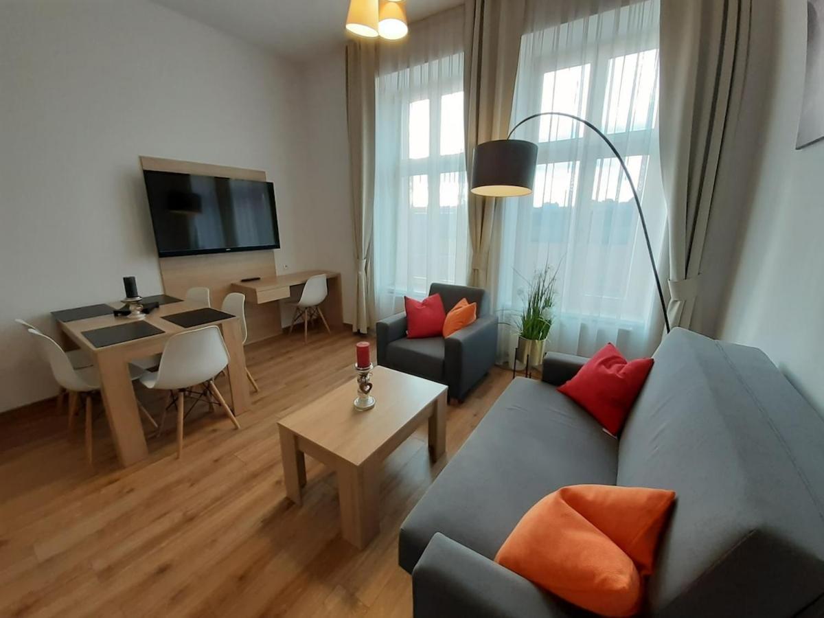 Apartment Old Town - Bosacka 18 *