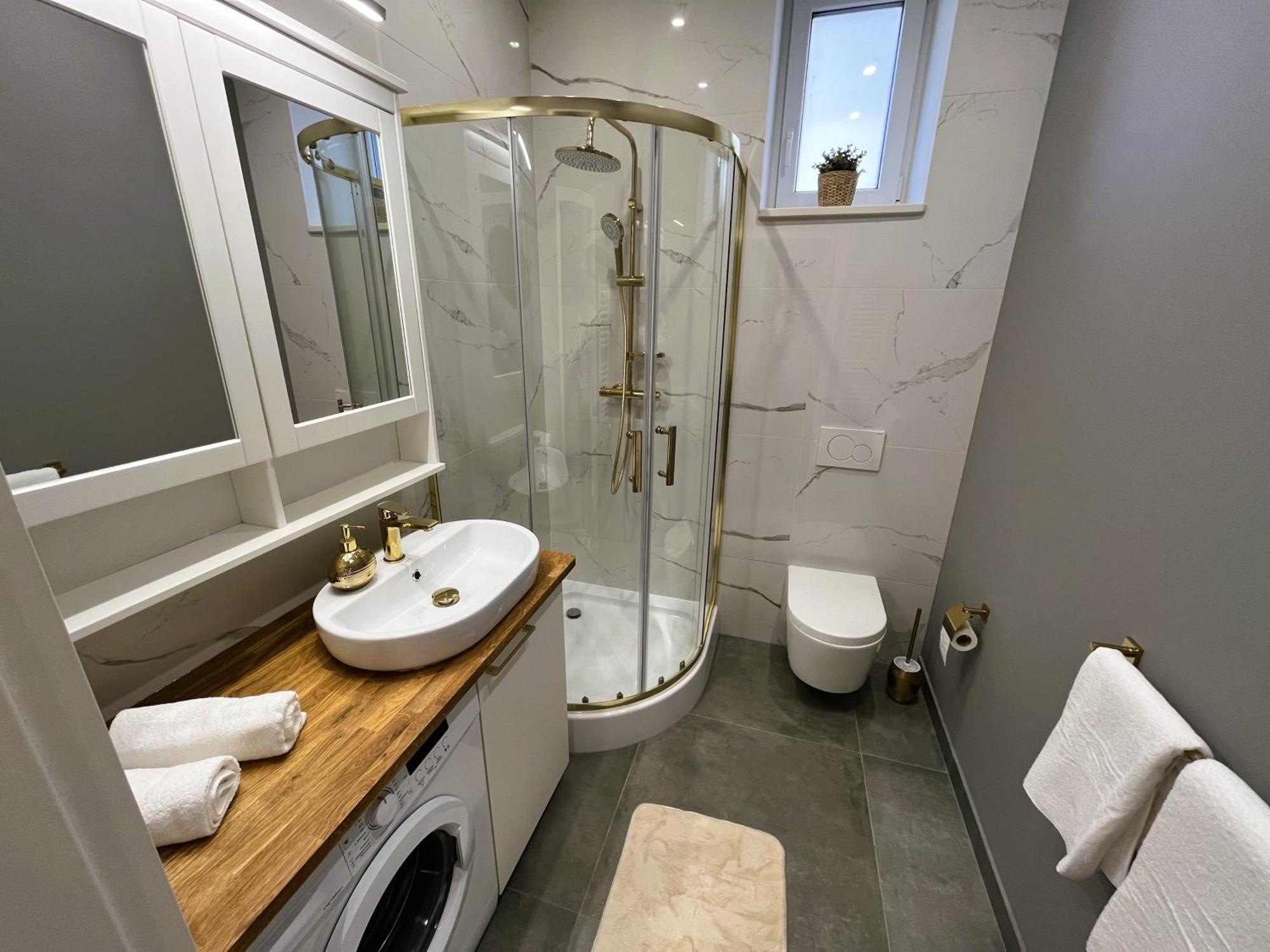 Apartament Wiejska *