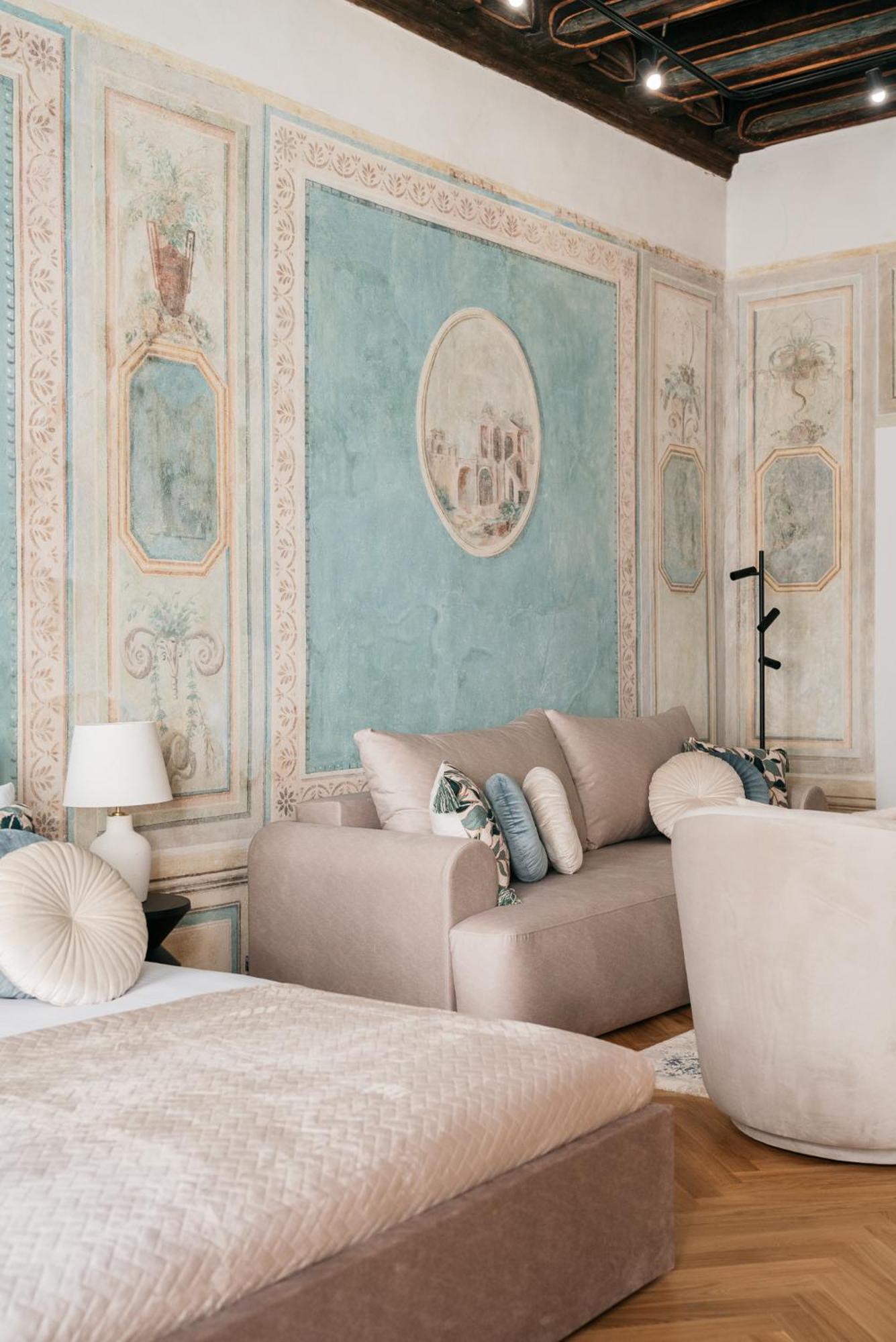 Apartment Gallery 7 - Loftaffair Collection