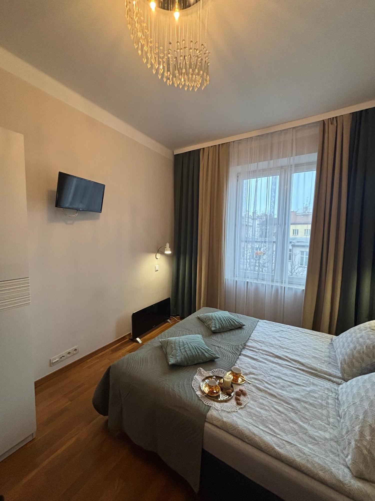Vintage Krowoderska Apartment