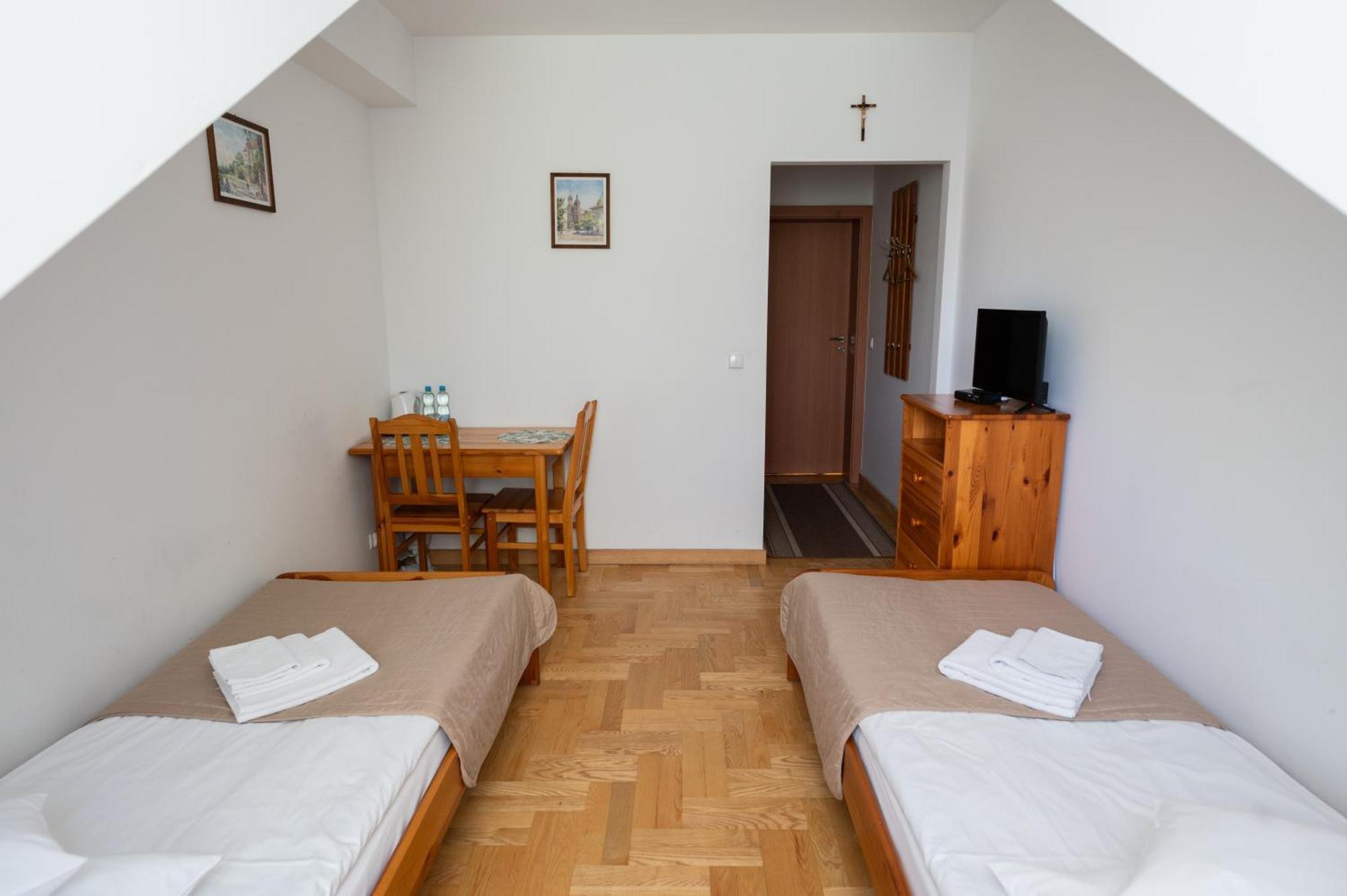 Homestay Goscinne Dom Sw. Szymona *