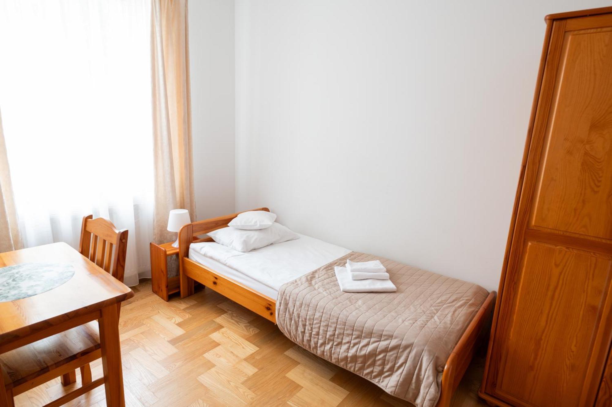 Goscinne Dom Sw. Szymona Homestay