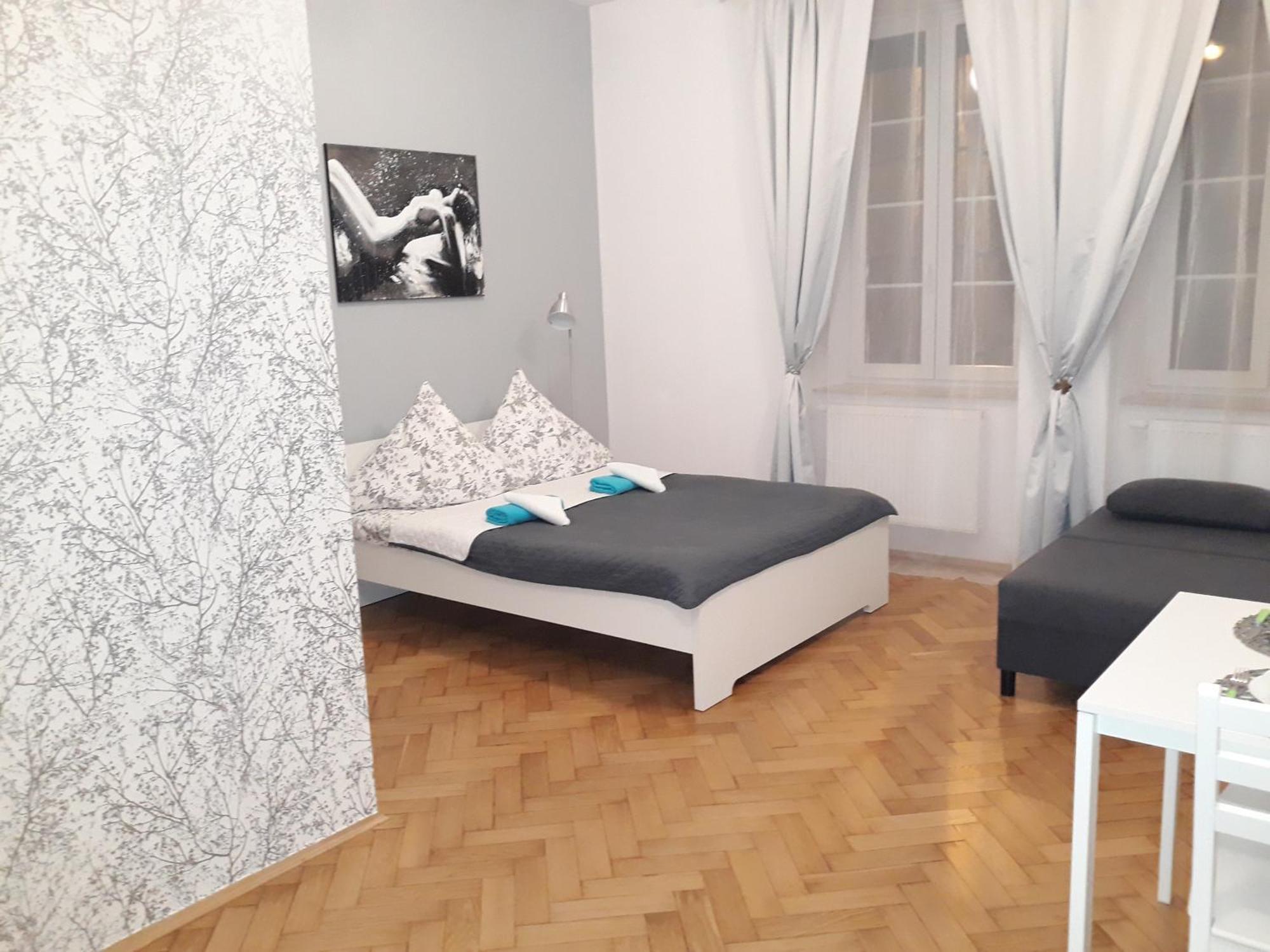 On Miodowa Apartment Krakow