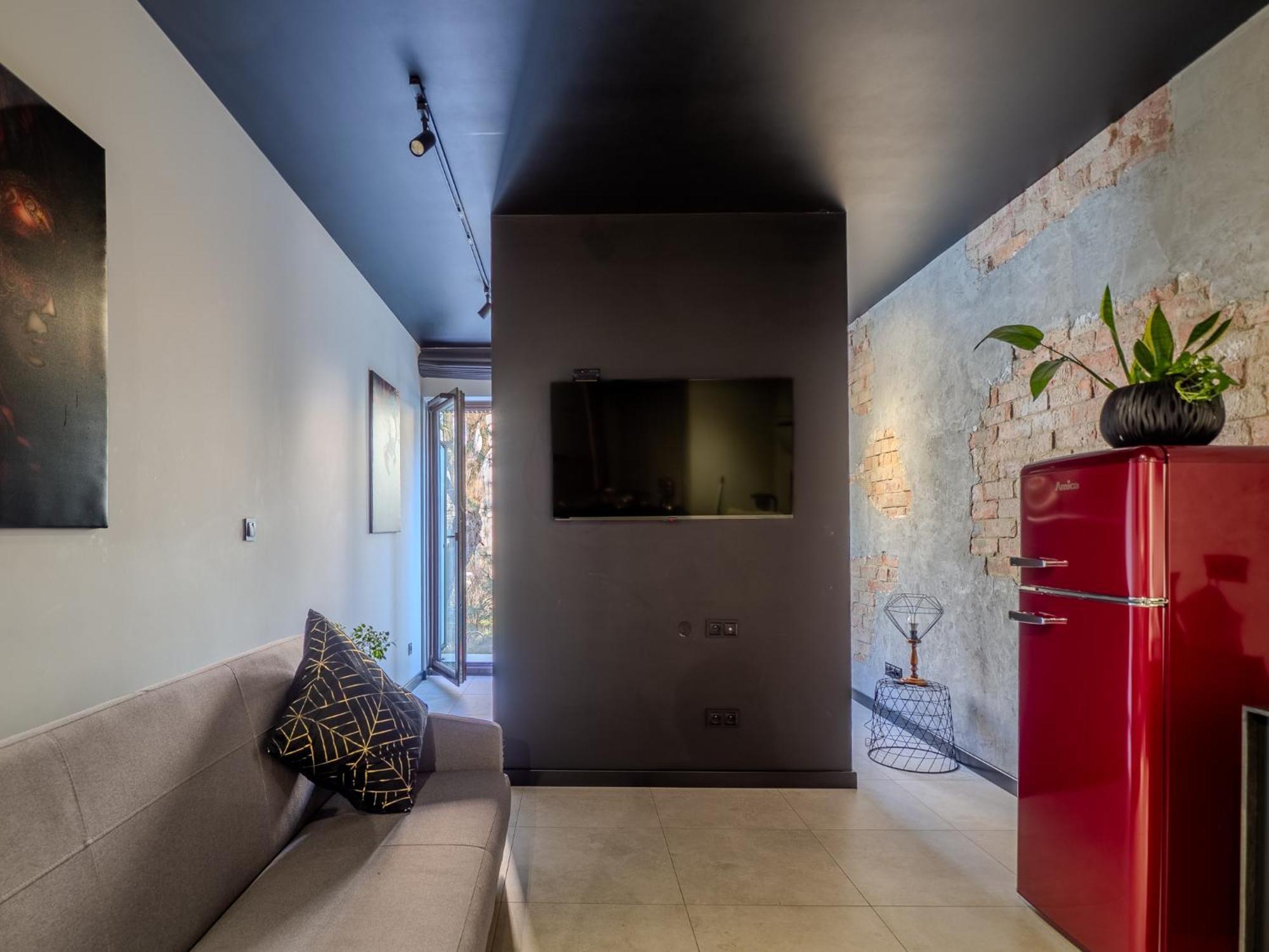 A Charming Loft In The Heart Of With Free Parking