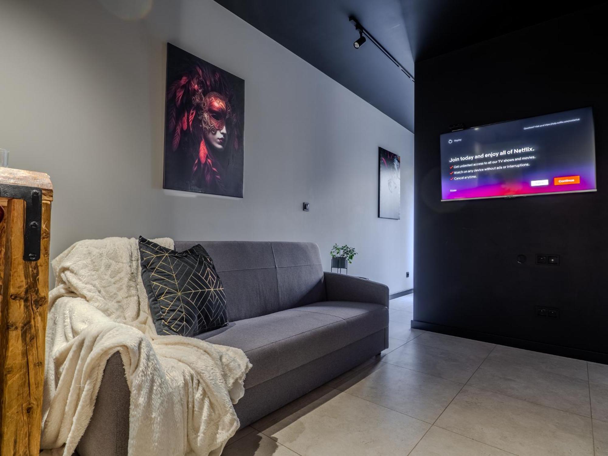 Apartment A Charming Loft In The Heart Of With Free Parking