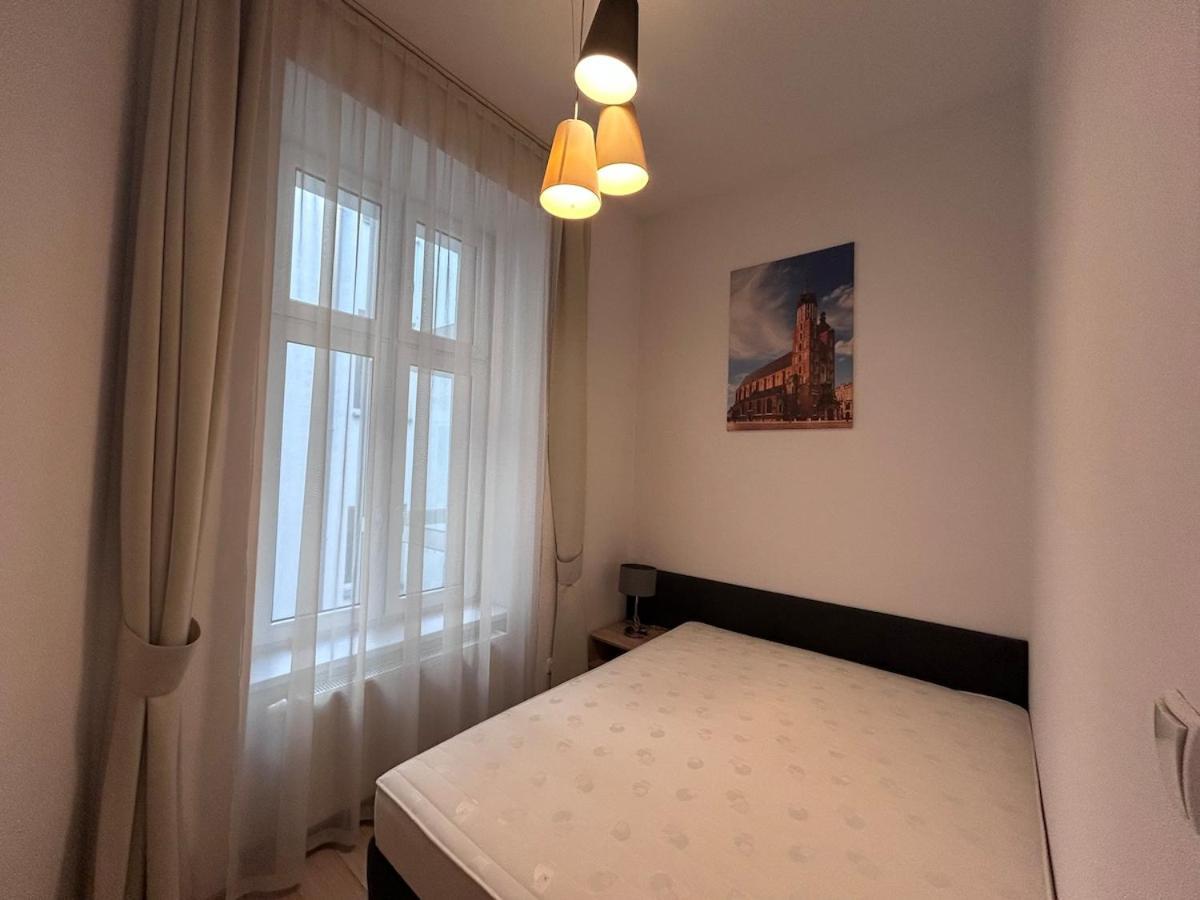 Apartment Old Town Bosacka Str - 10 Krakow