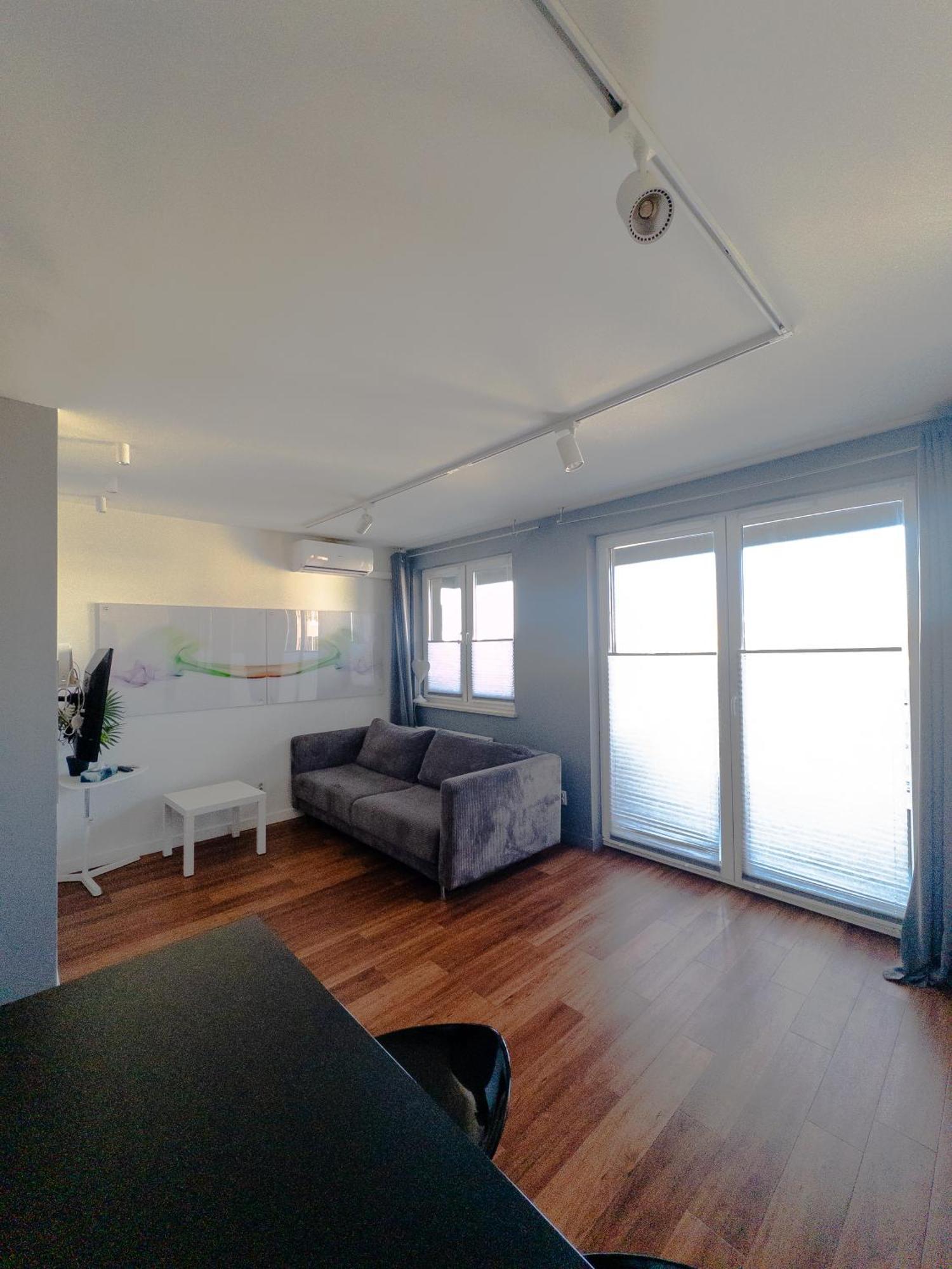 Romanowicza Street - Zablocie - Parking Free *