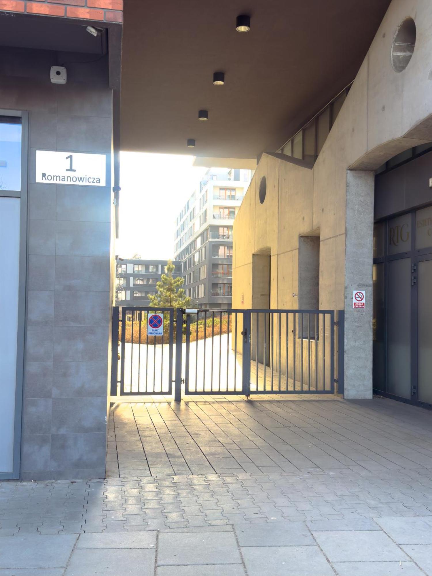 Romanowicza Street - Zablocie - Parking Free Krakow