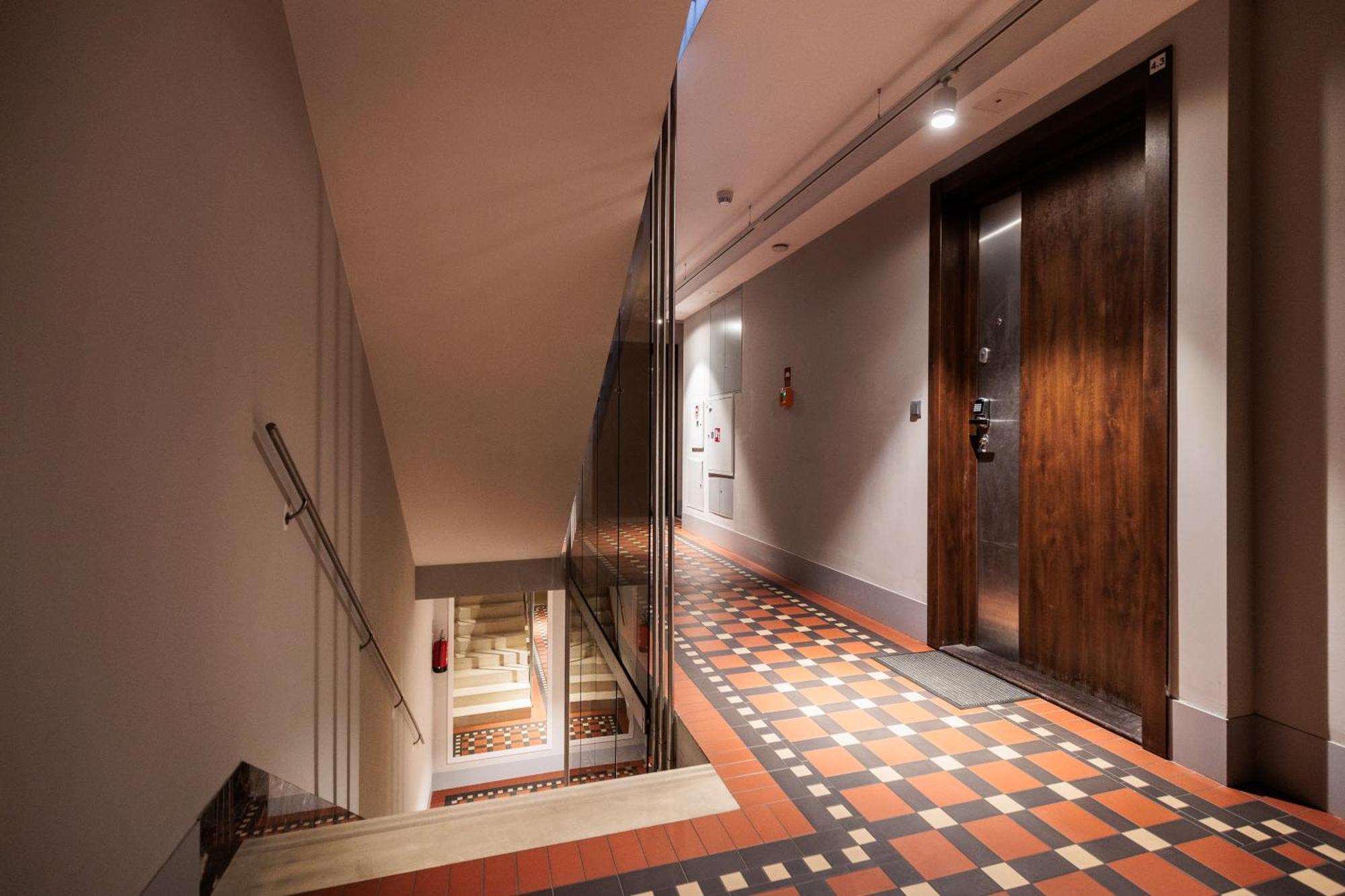 Of The Kings-copper Nest Apartment *