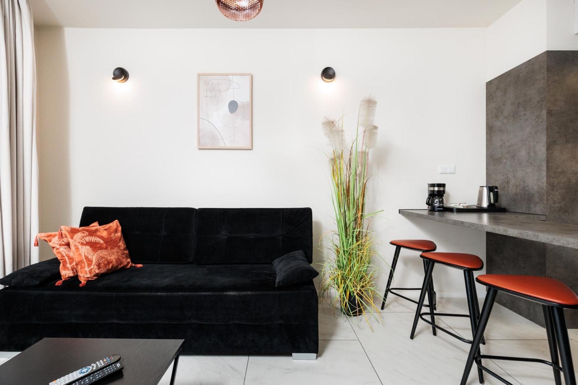Apartment Of The Kings-copper Nest